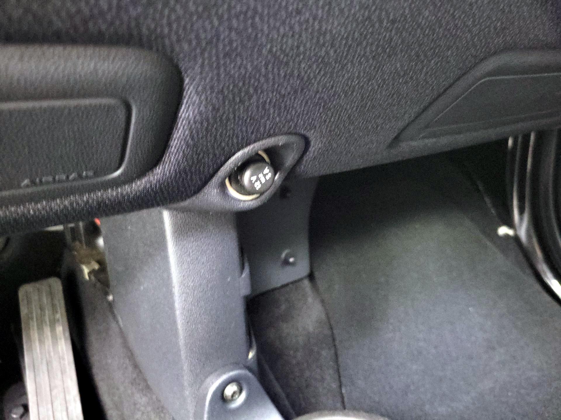 Thumbnail: 2015 smart fortwo - 16