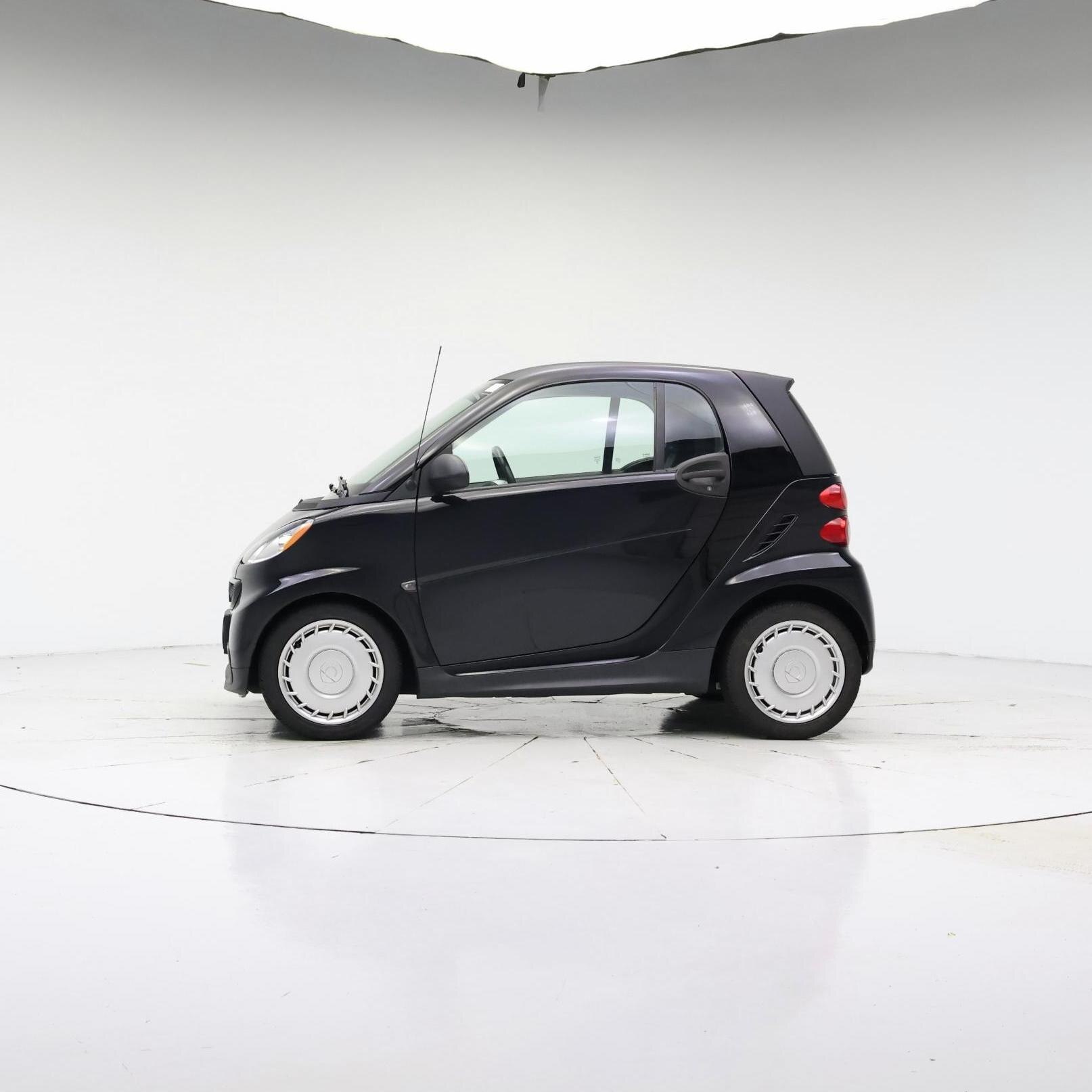 Thumbnail: 2015 smart fortwo - 3
