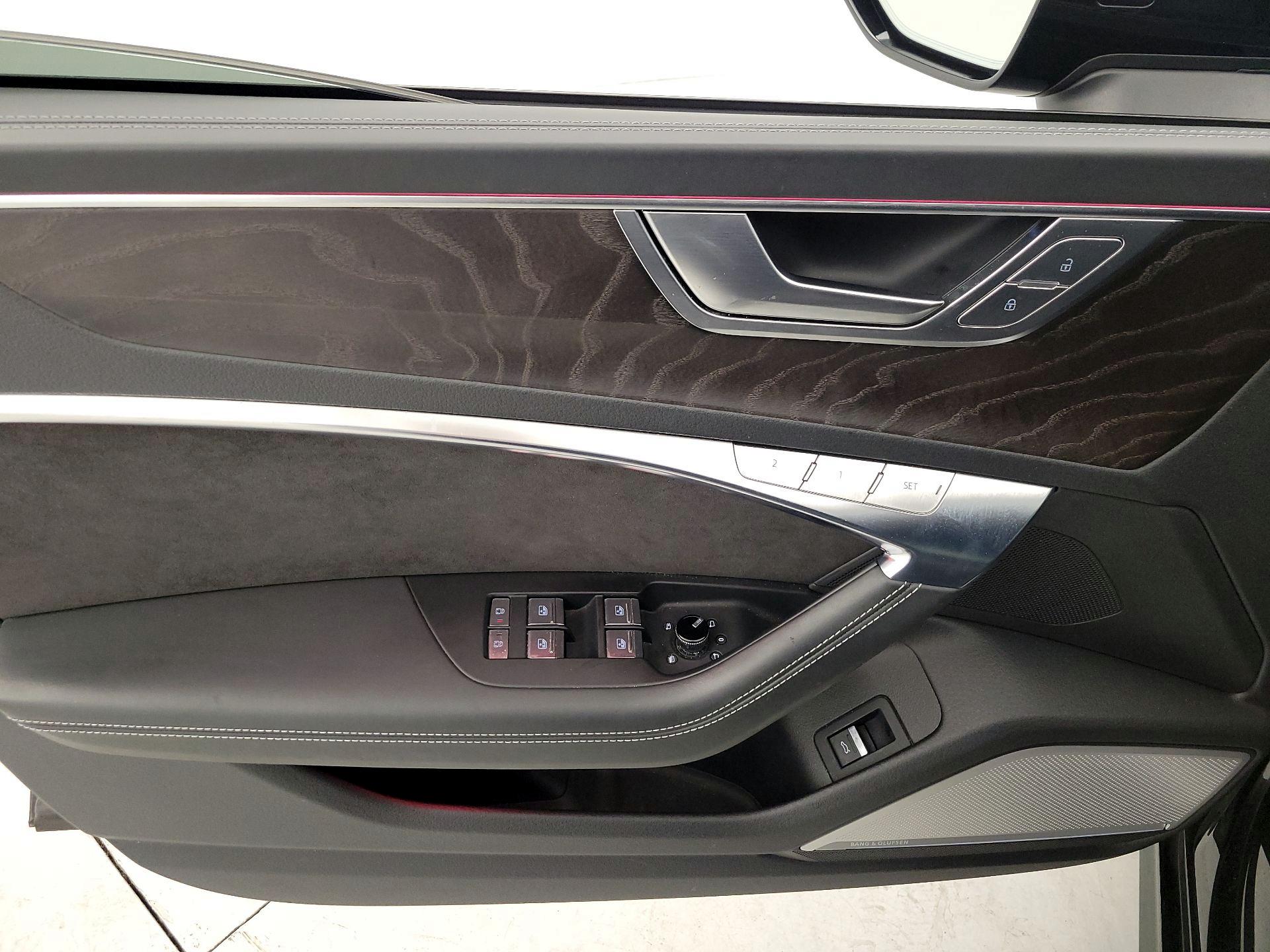 Thumbnail: 2020 Audi S7 - 12