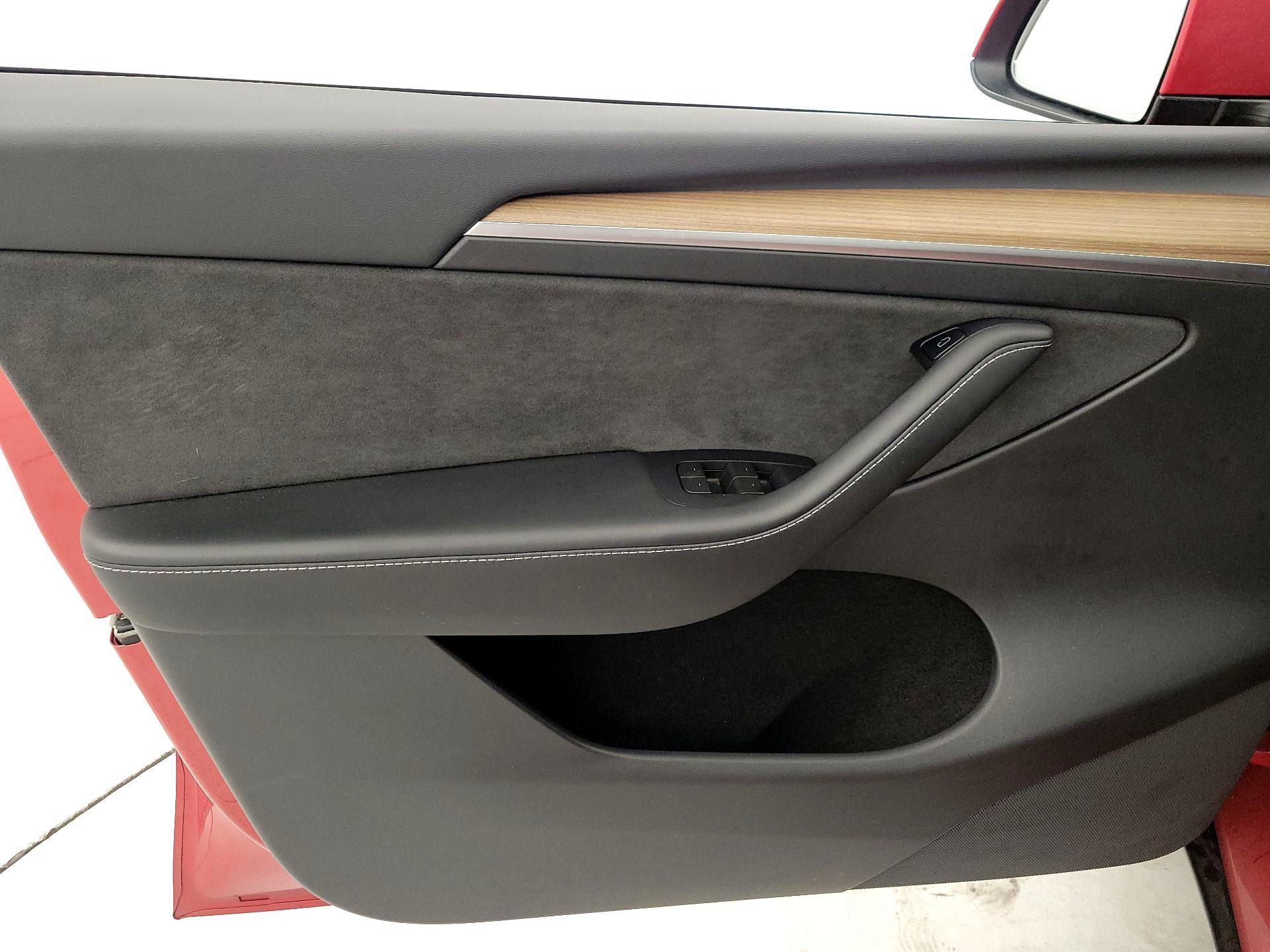 Thumbnail: 2022 Tesla Model Y - 12