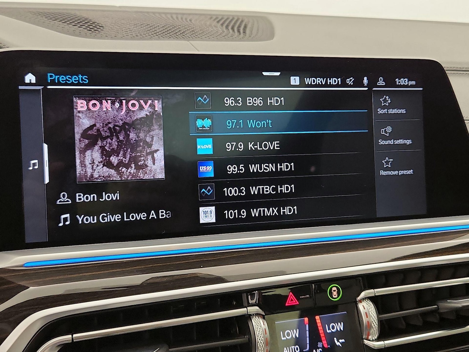 2021 BMW X5 45e - Photo 16