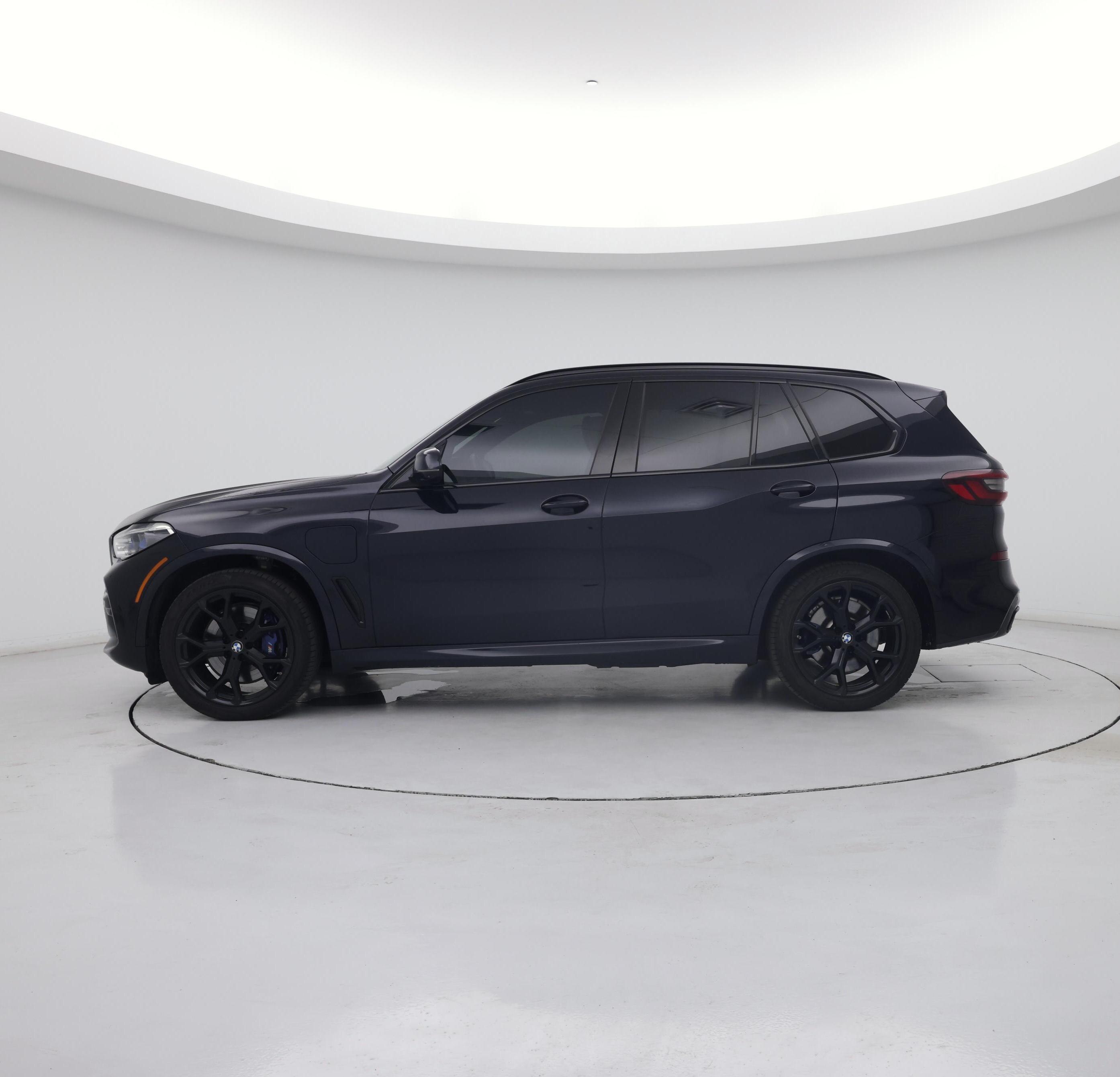 Thumbnail: 2021 BMW X5 - 3