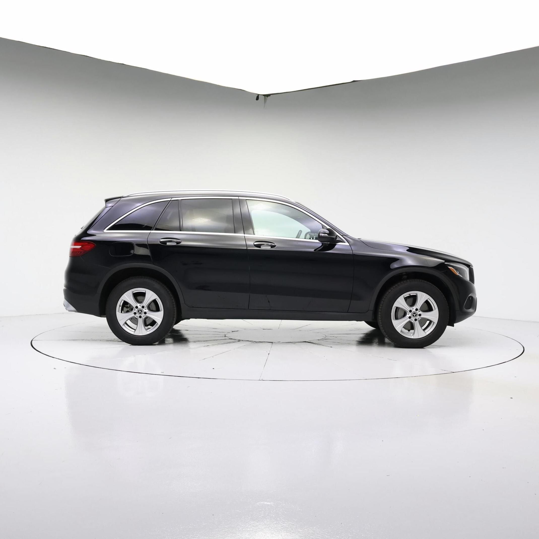 Thumbnail: 2017 Mercedes-Benz GLC - 7