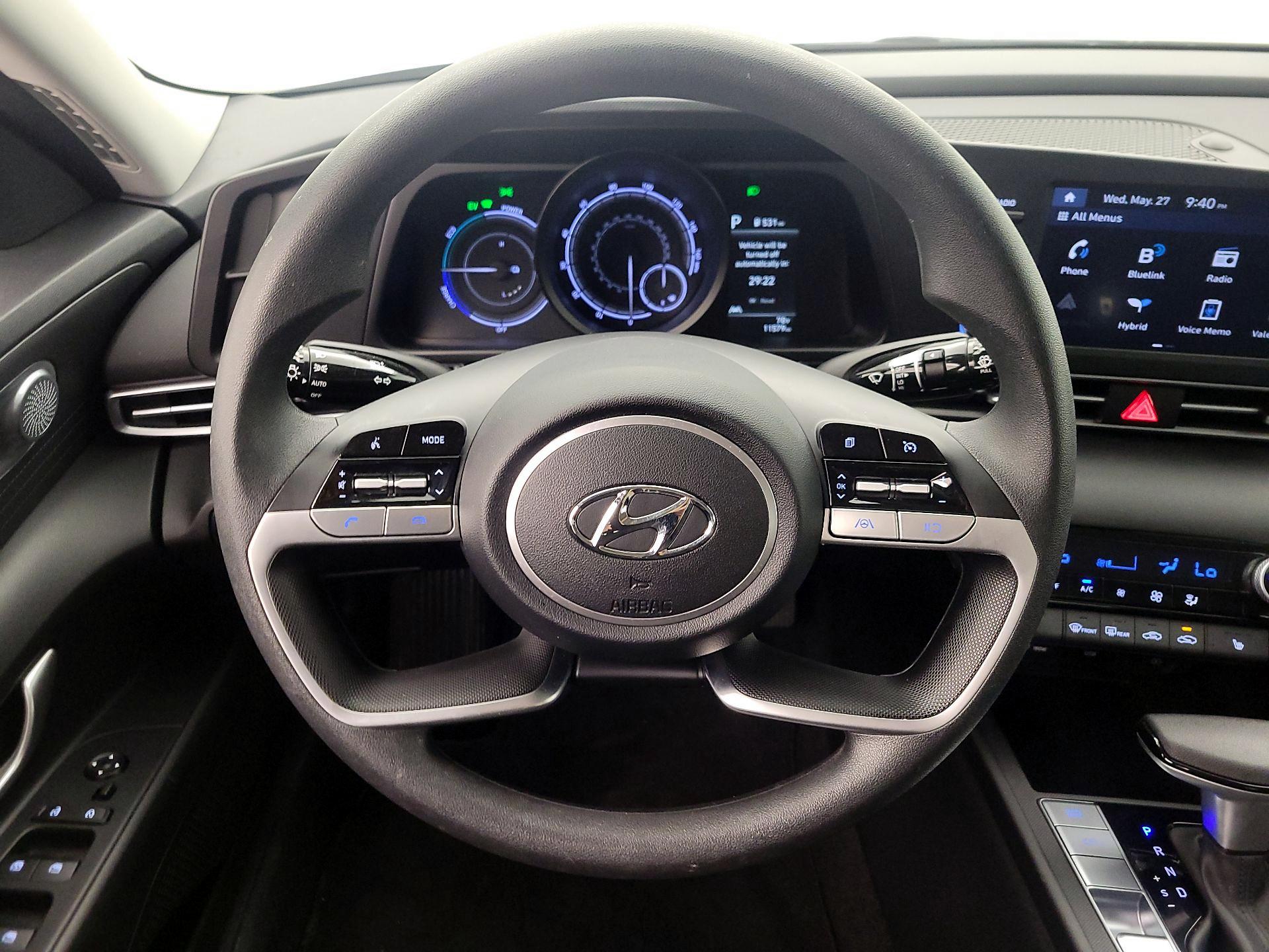 Thumbnail: 2023 Hyundai Elantra - 10