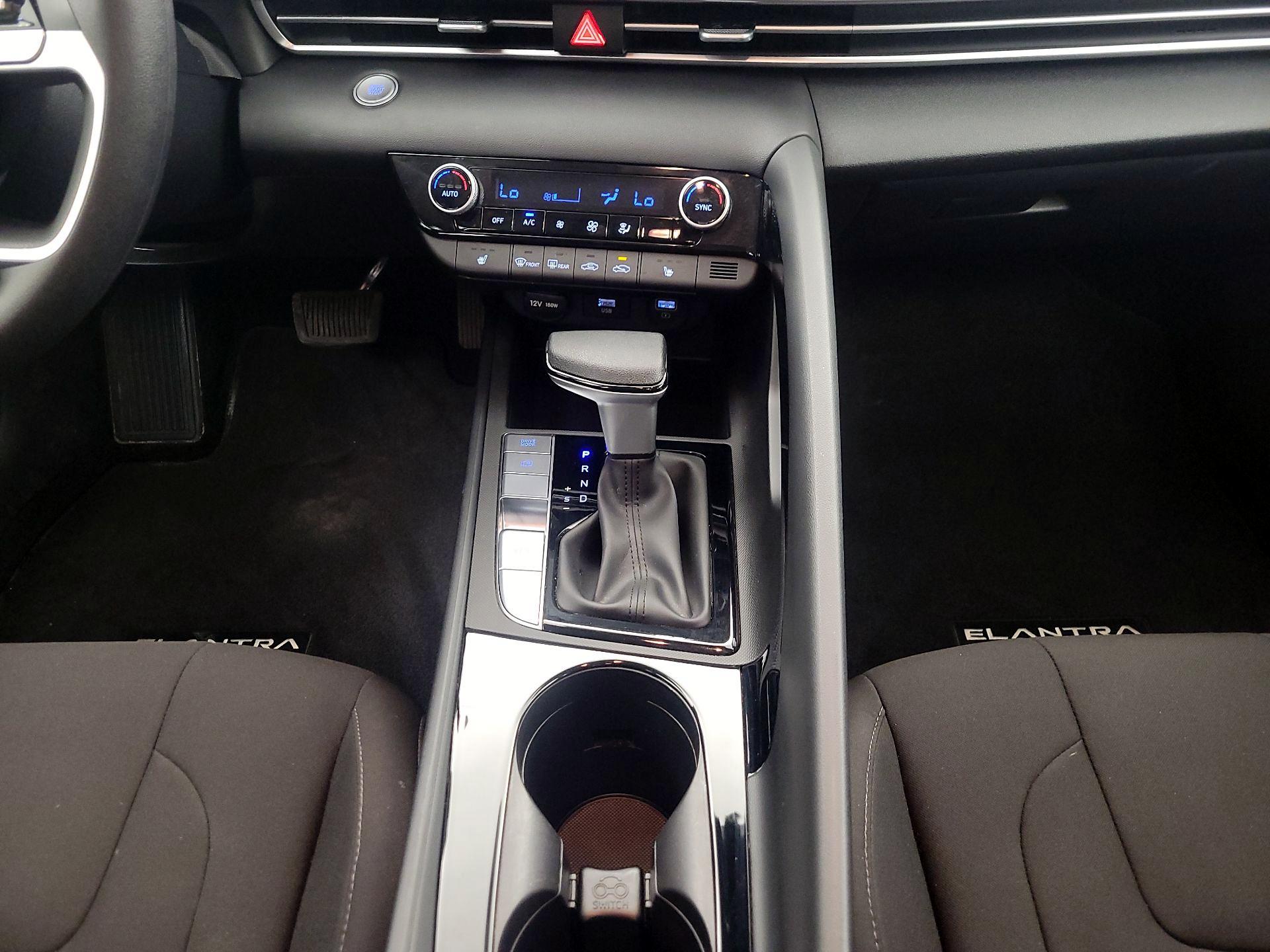 Thumbnail: 2023 Hyundai Elantra - 17