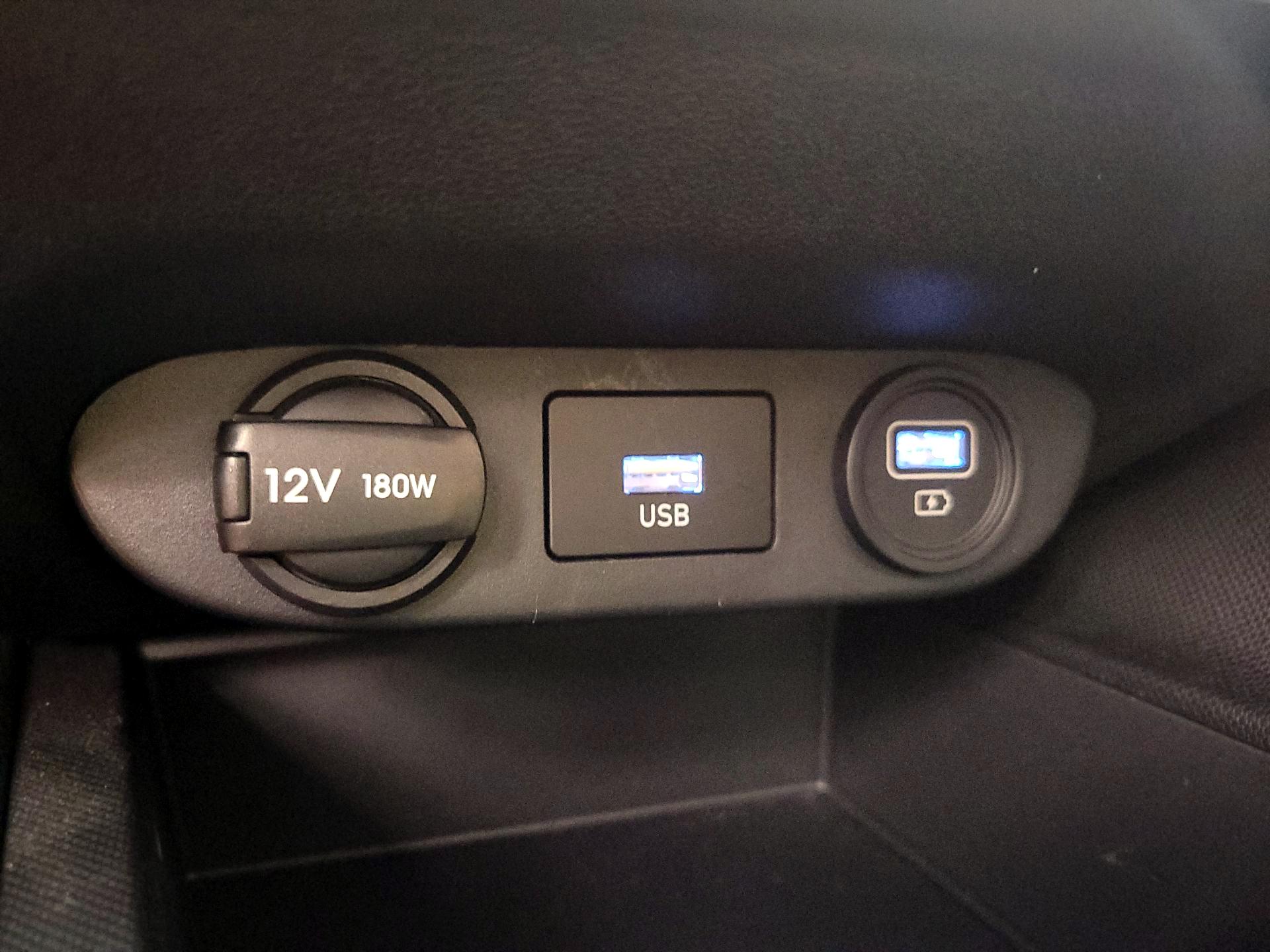 Thumbnail: 2023 Hyundai Elantra - 18