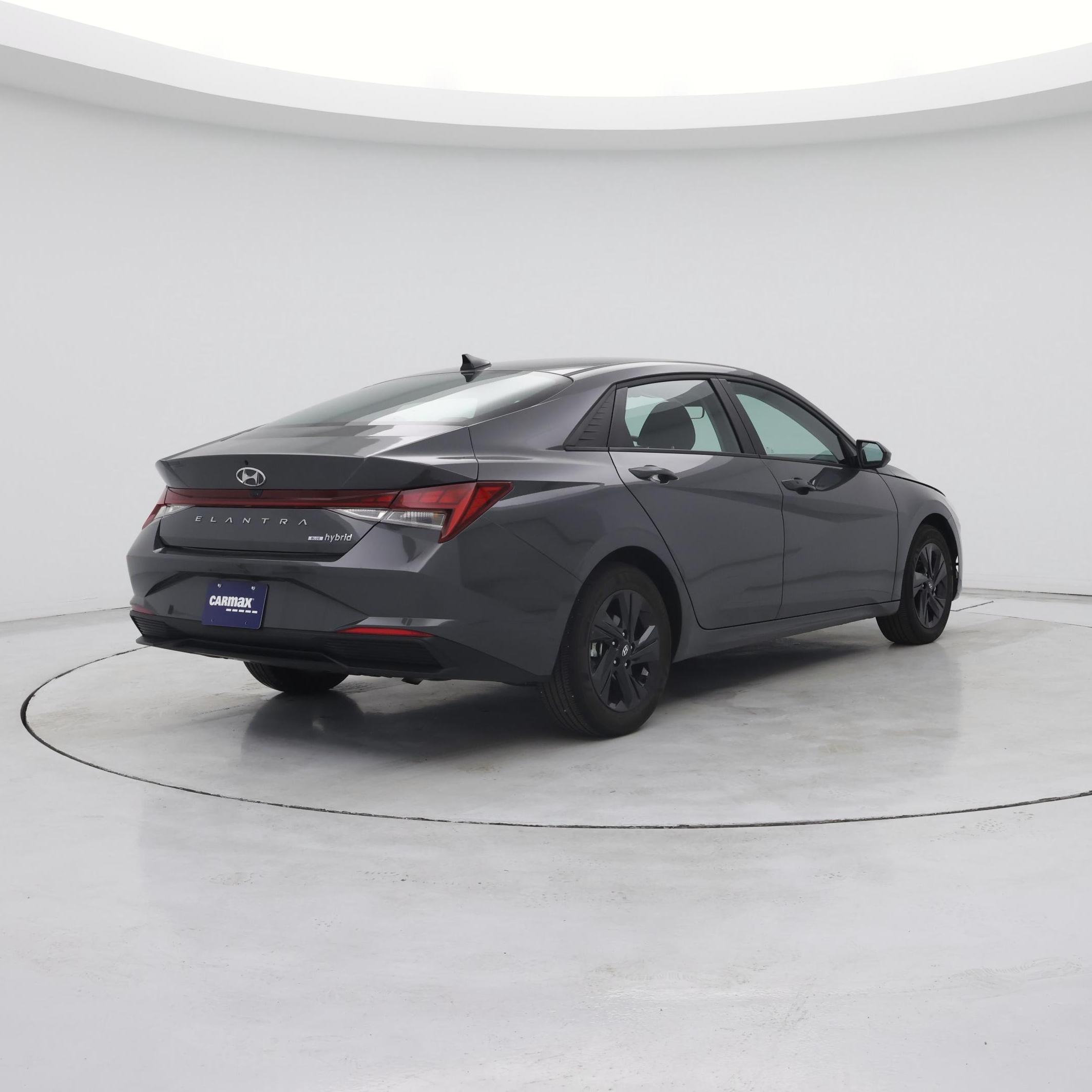 Thumbnail: 2023 Hyundai Elantra - 8