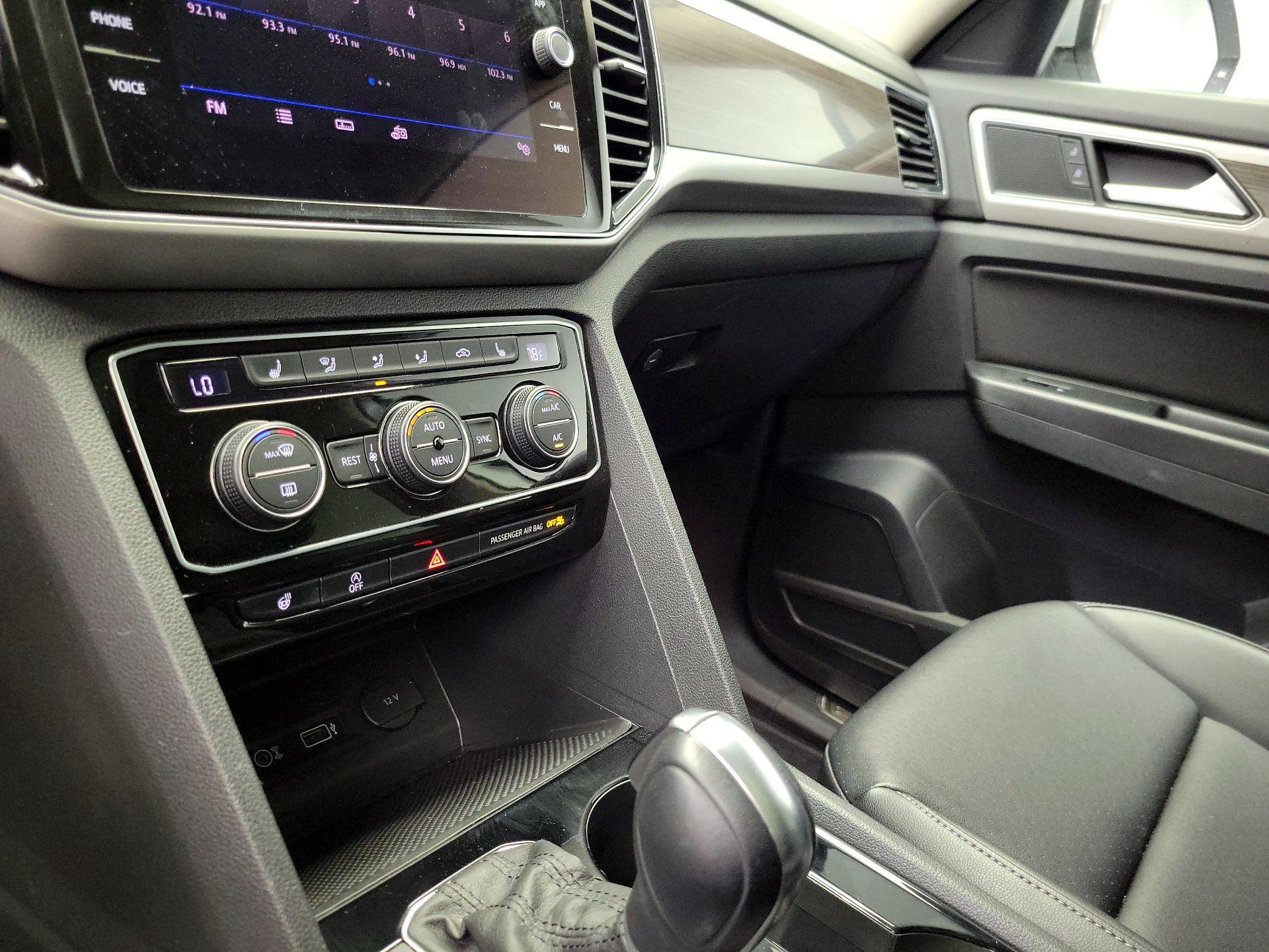 Thumbnail: 2019 Volkswagen Atlas - 16