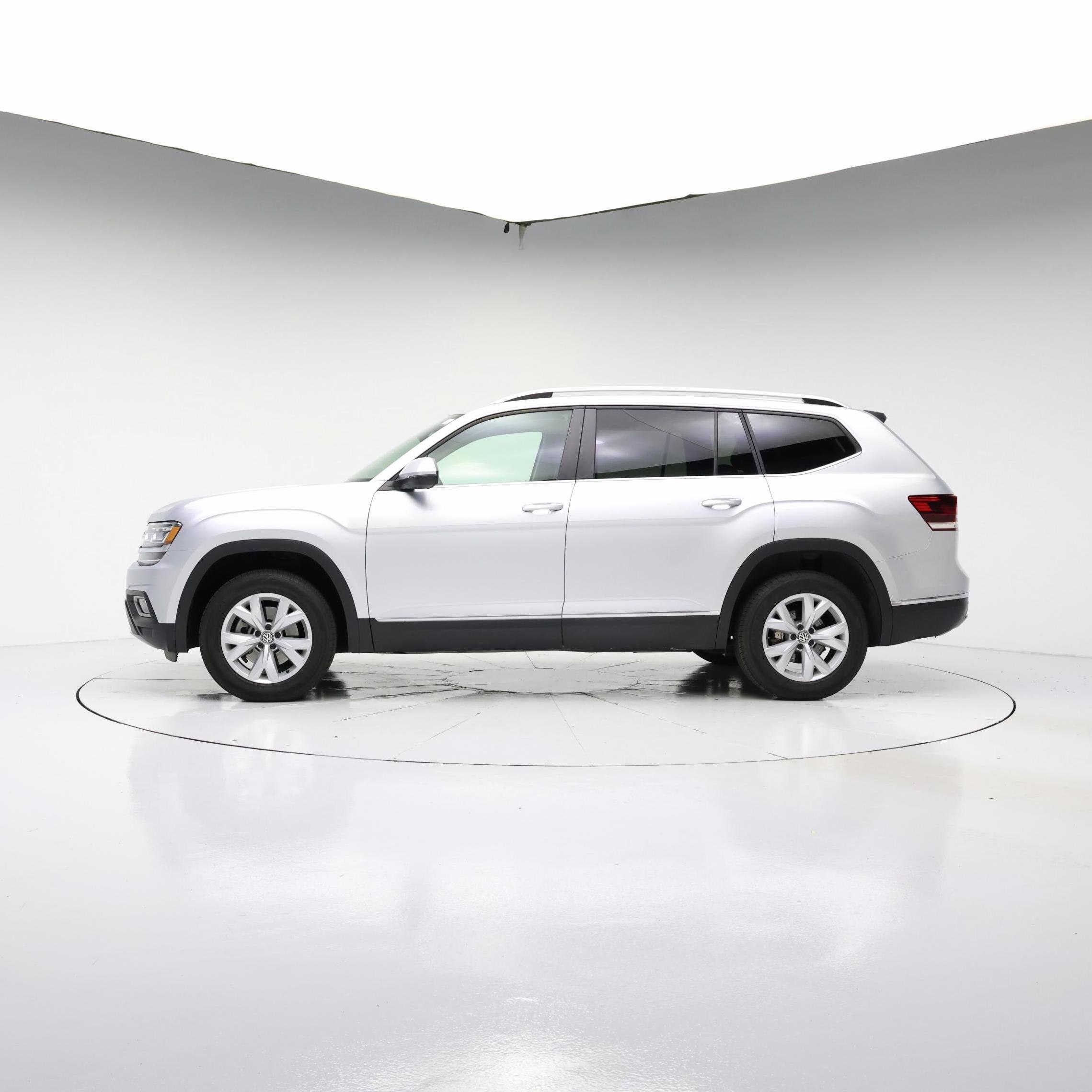 Thumbnail: 2019 Volkswagen Atlas - 3