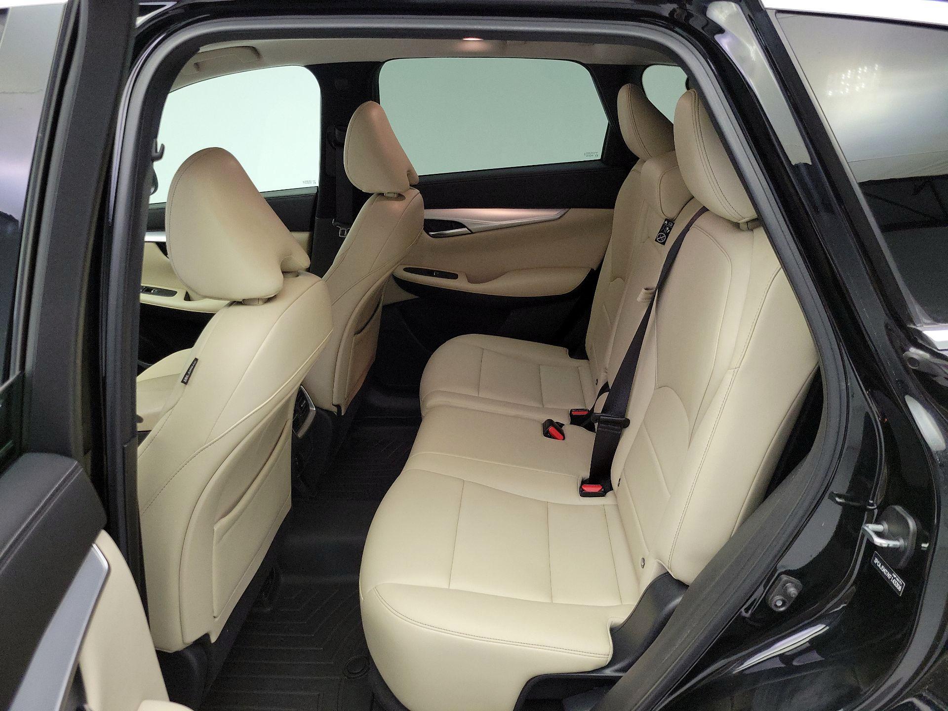 Thumbnail: 2019 INFINITI QX50 - 20