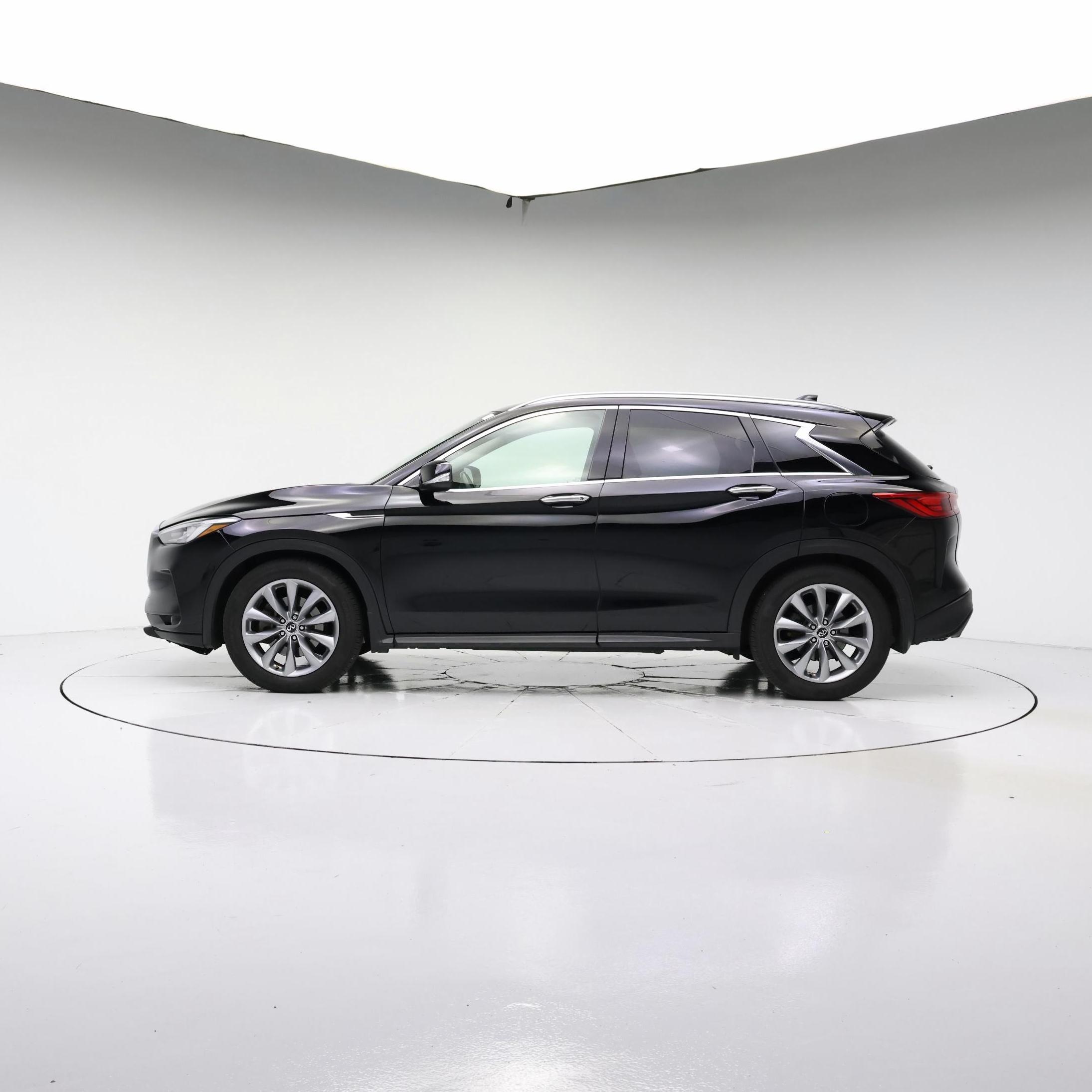 Thumbnail: 2019 INFINITI QX50 - 3