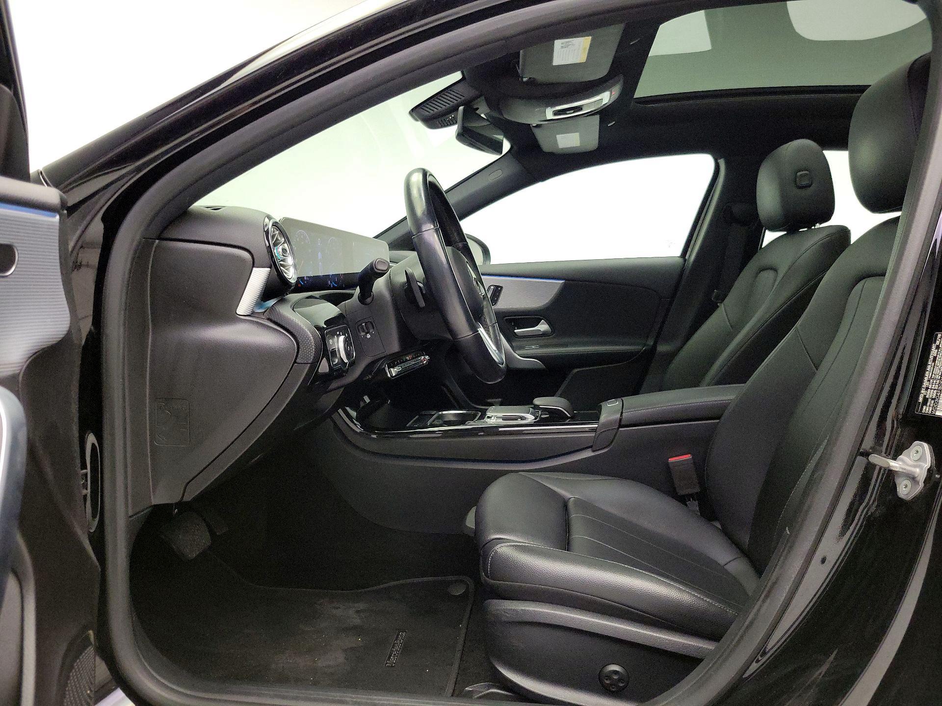 Thumbnail: 2019 Mercedes-Benz A-Class - 11