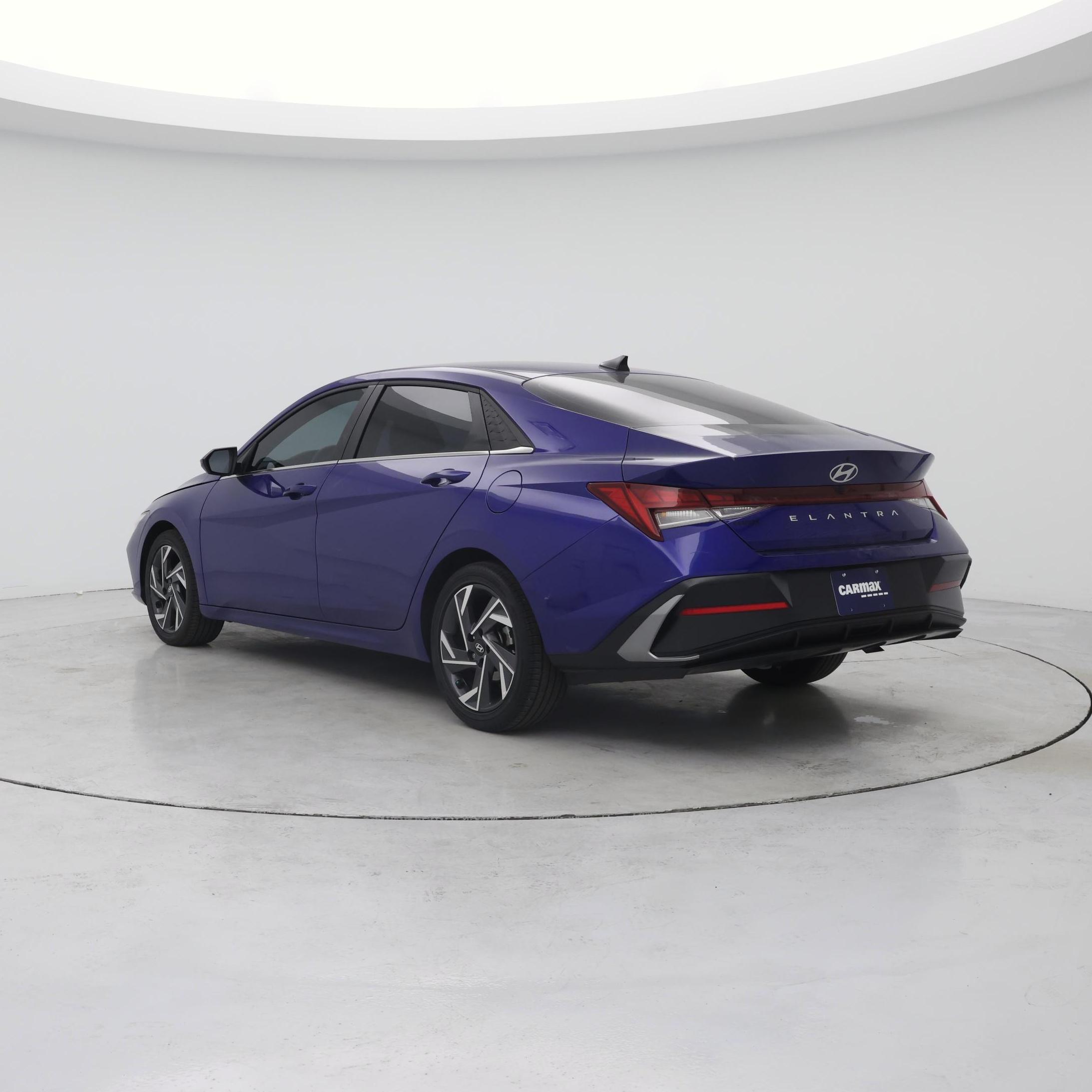 Thumbnail: 2025 Hyundai Elantra - 2