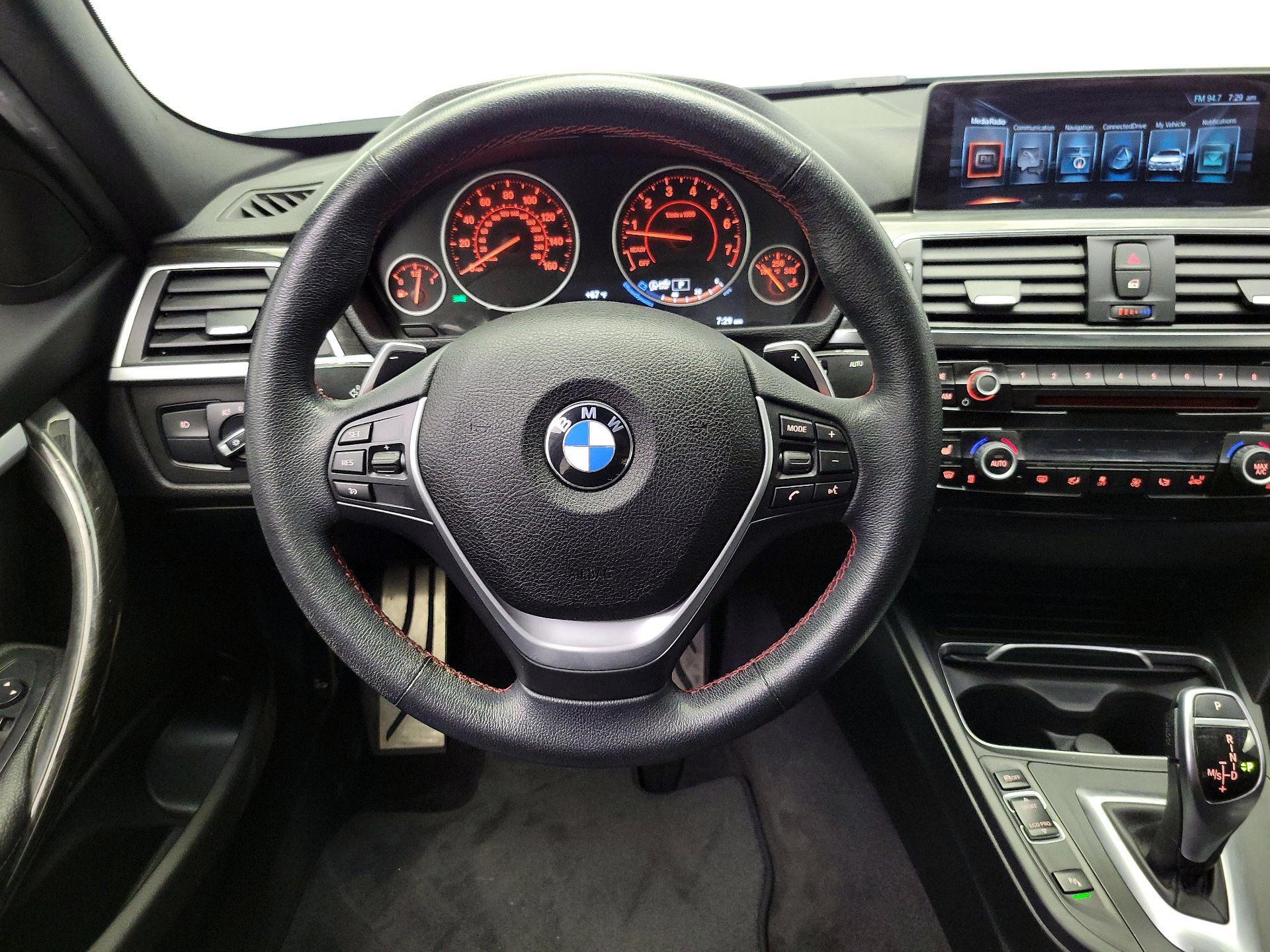 Thumbnail: 2017 BMW 3 Series - 10
