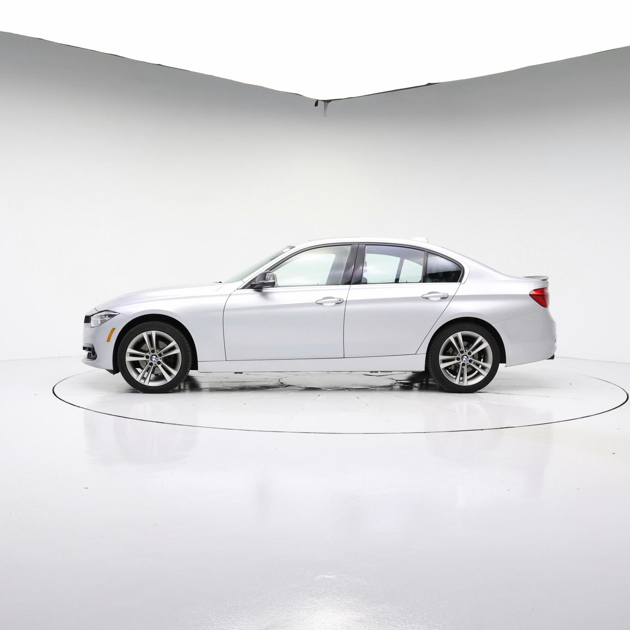 Thumbnail: 2017 BMW 3 Series - 3