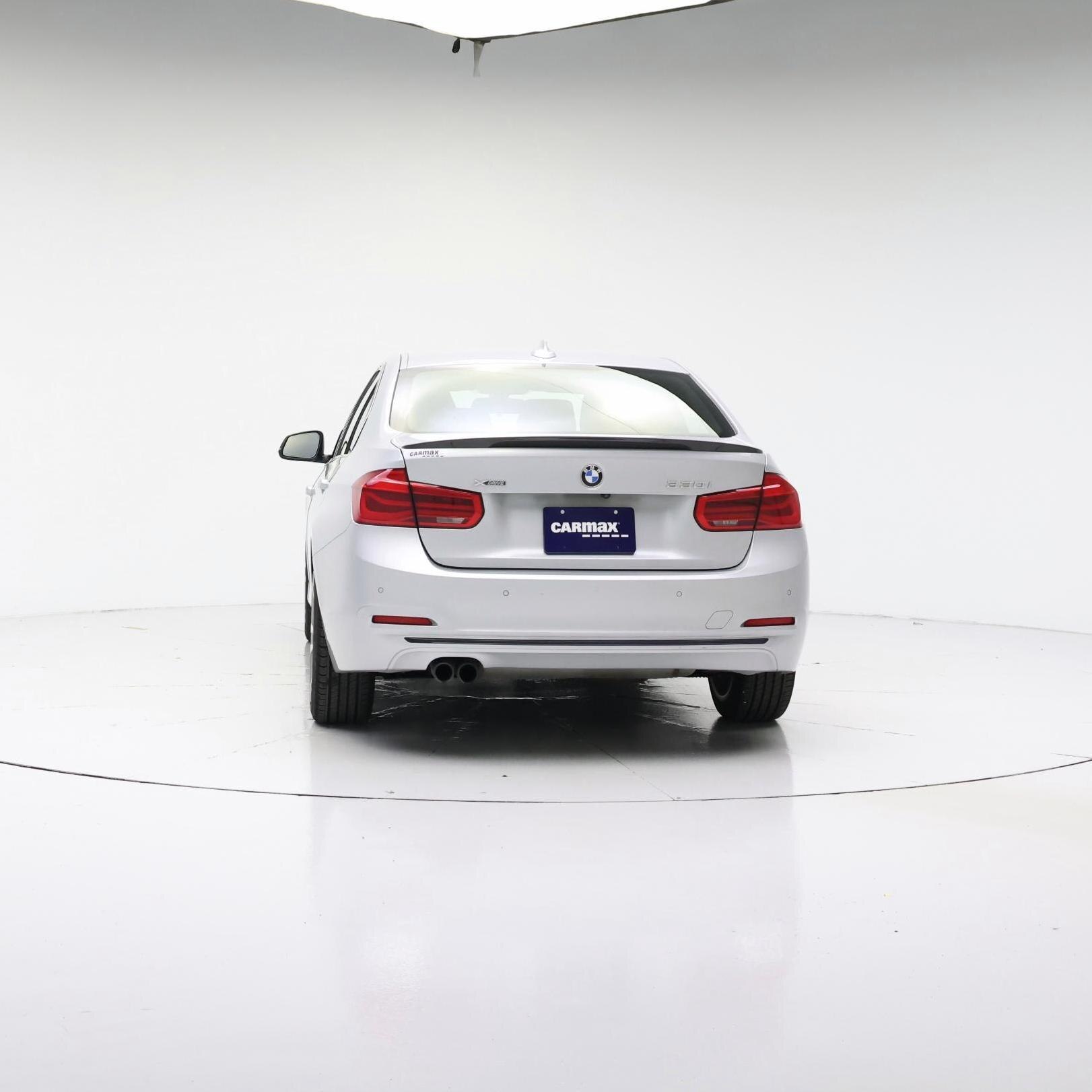 Thumbnail: 2017 BMW 3 Series - 6