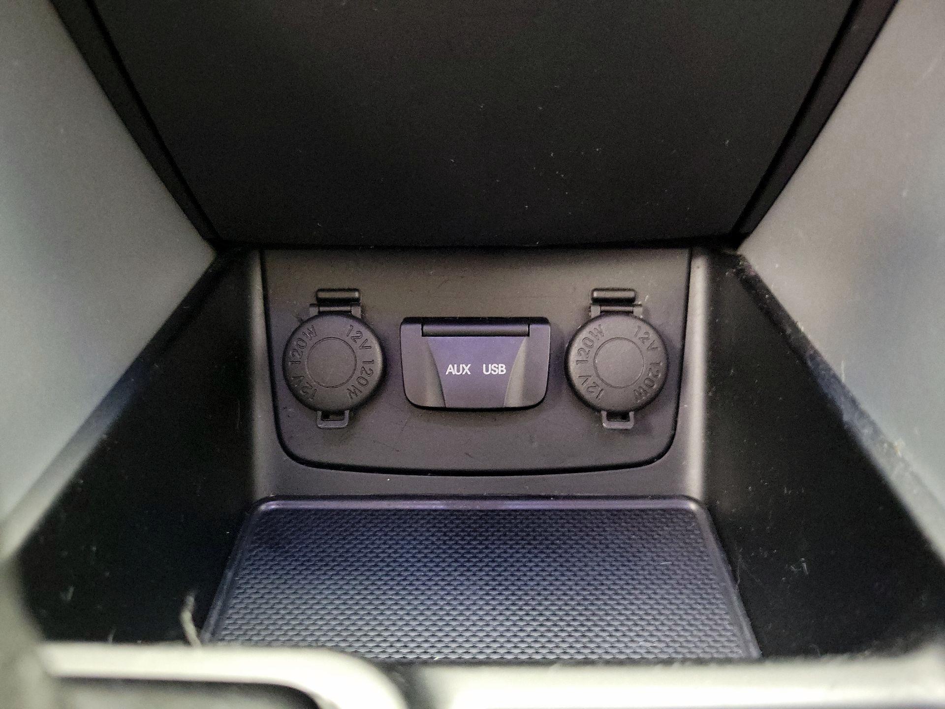 Thumbnail: 2014 Hyundai Sonata - 19