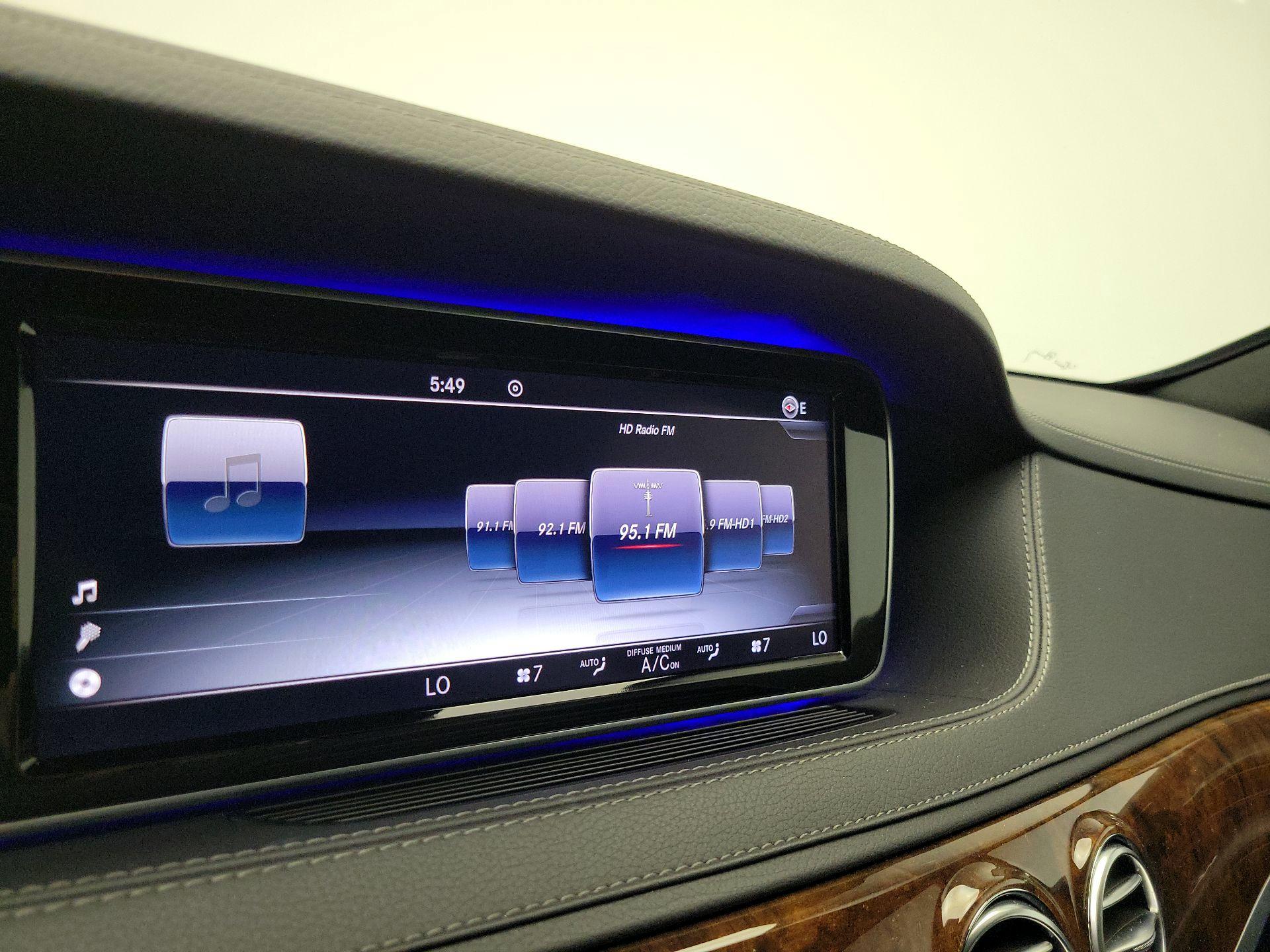 Thumbnail: 2015 Mercedes-Benz S-Class - 16