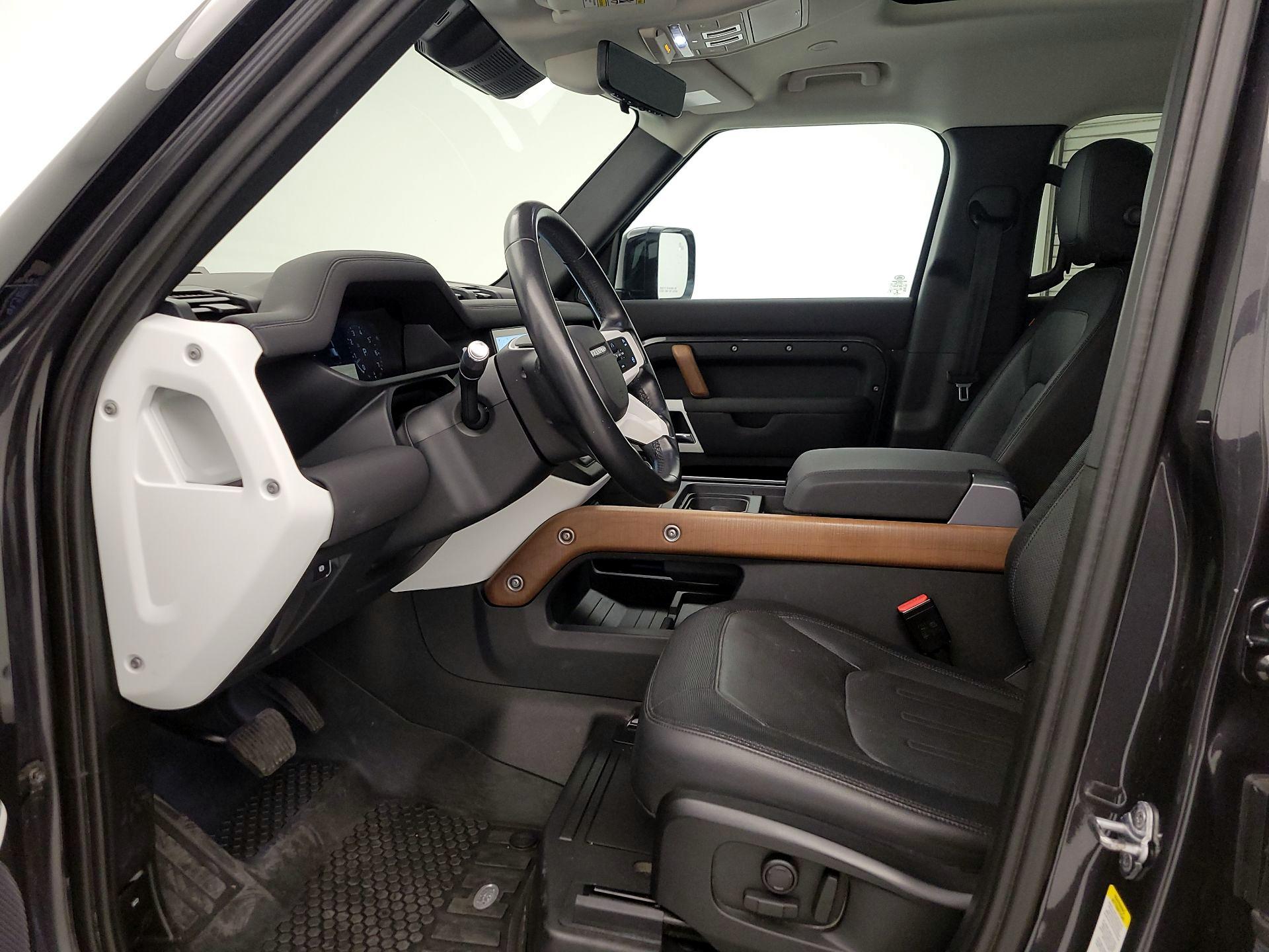 Thumbnail: 2022 Land Rover Defender - 11