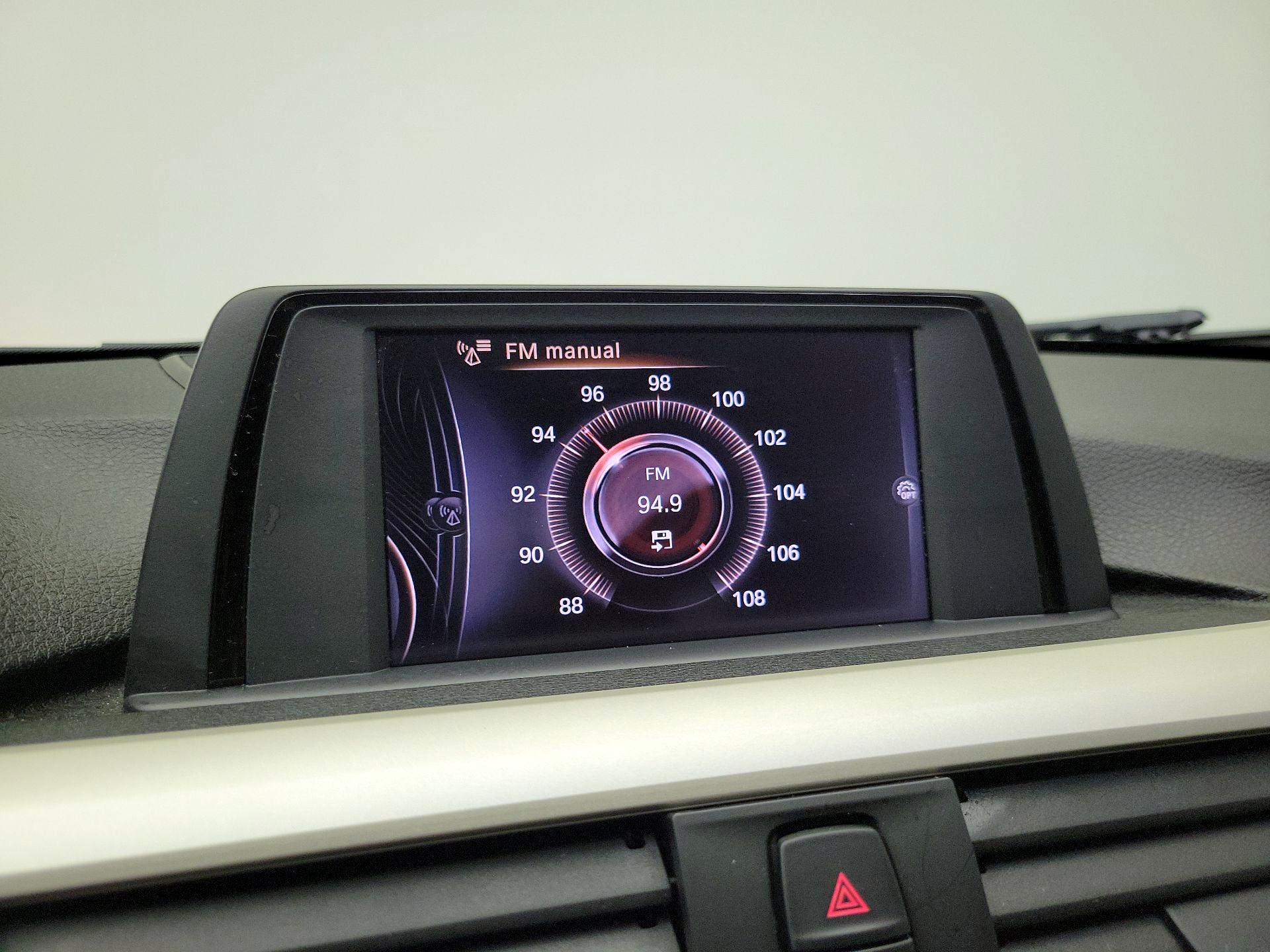 Thumbnail: 2016 BMW 3 Series - 15