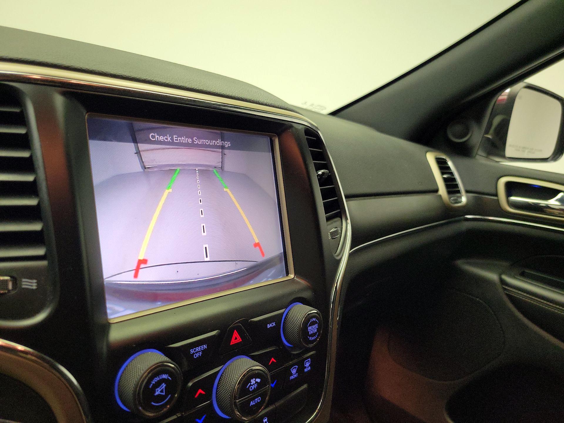 Thumbnail: 2015 Jeep Grand Cherokee - 15