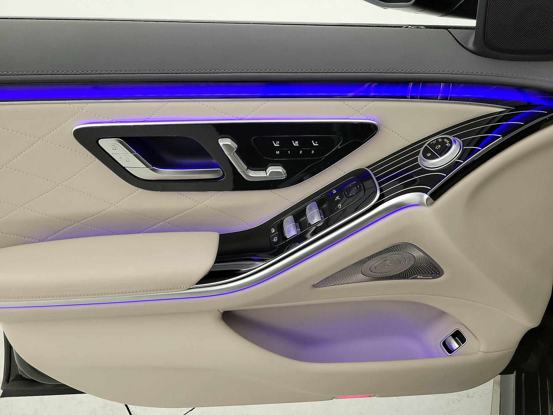 Thumbnail: 2023 Mercedes-Benz S-Class - 12