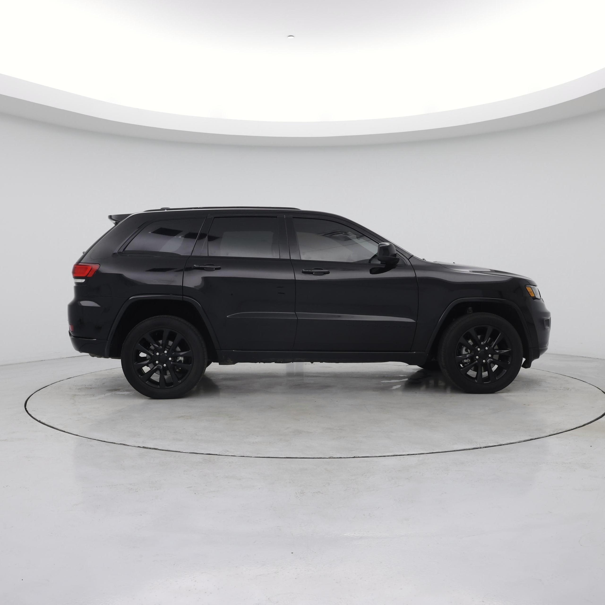 Thumbnail: 2021 Jeep Grand Cherokee - 7