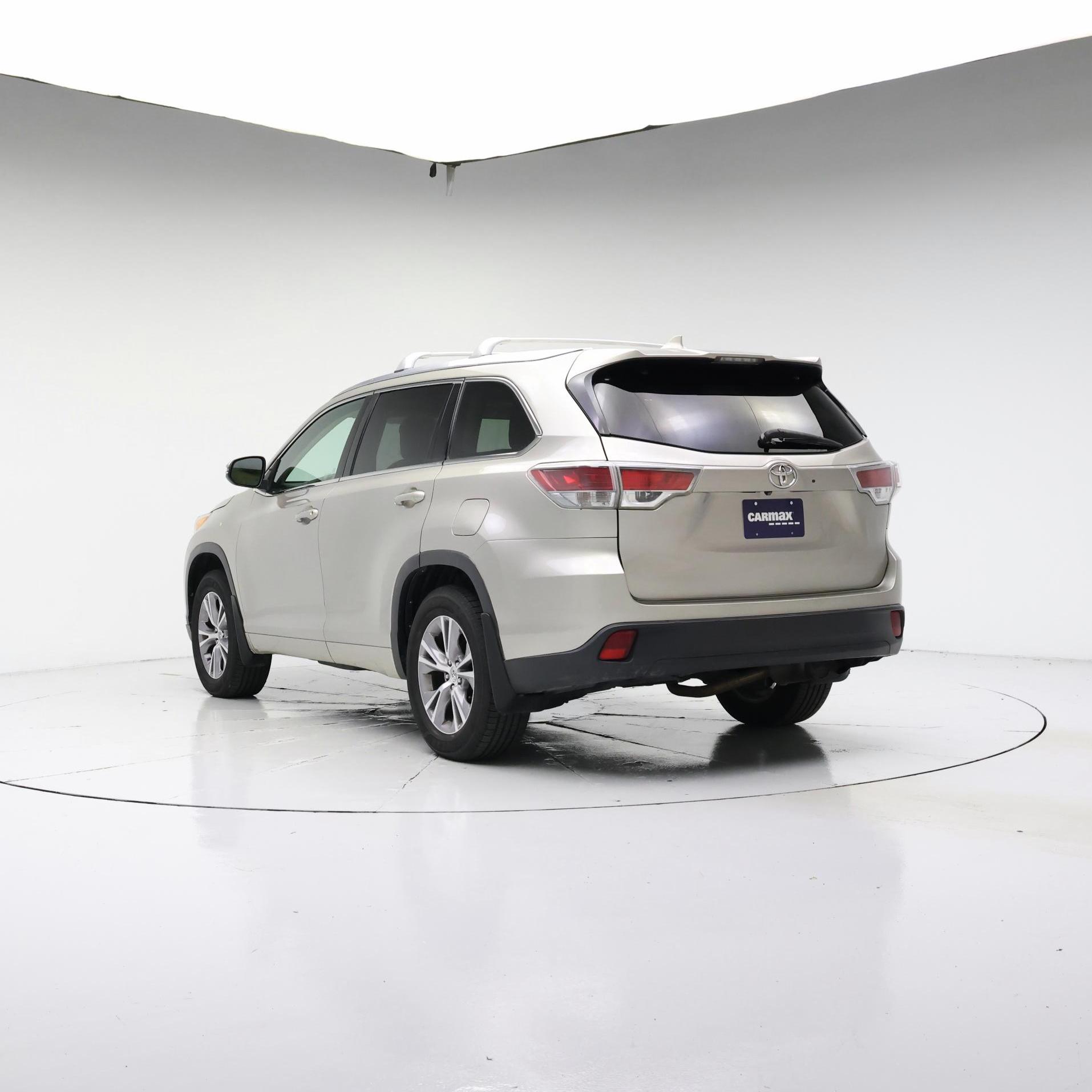 Thumbnail: 2014 Toyota Highlander - 2