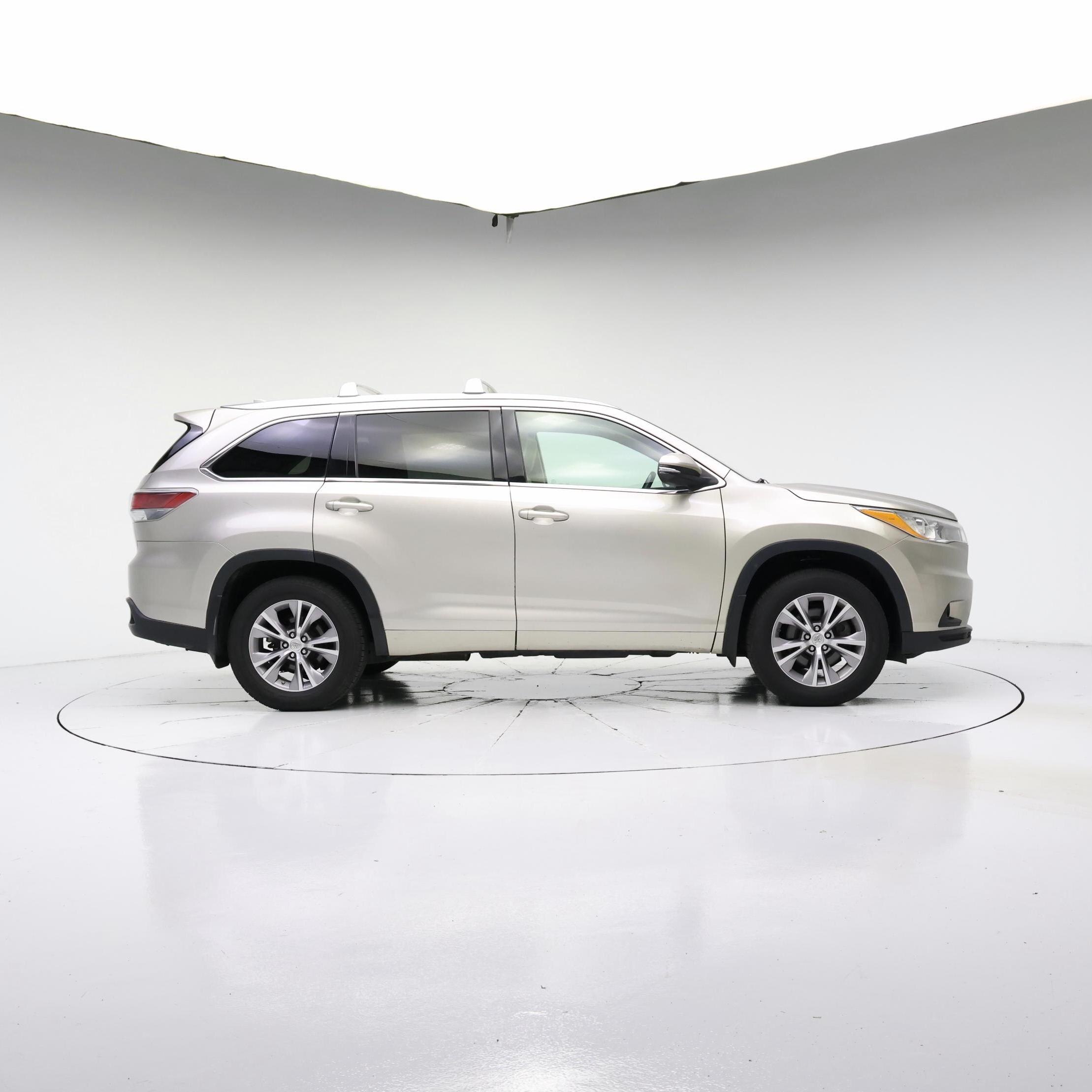 Thumbnail: 2014 Toyota Highlander - 7