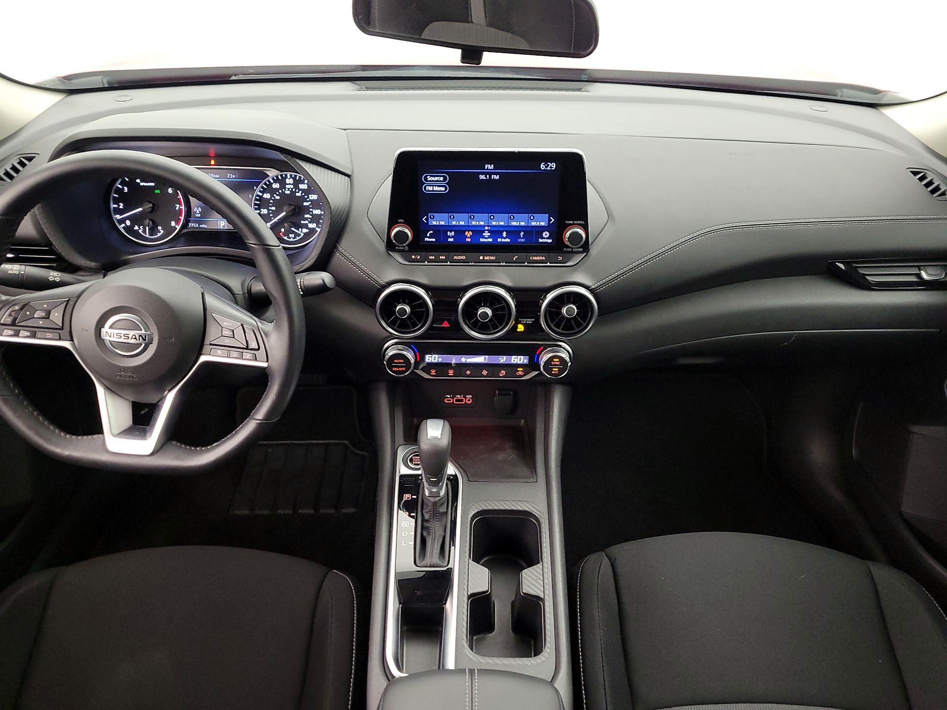 Thumbnail: 2021 Nissan Sentra - 9