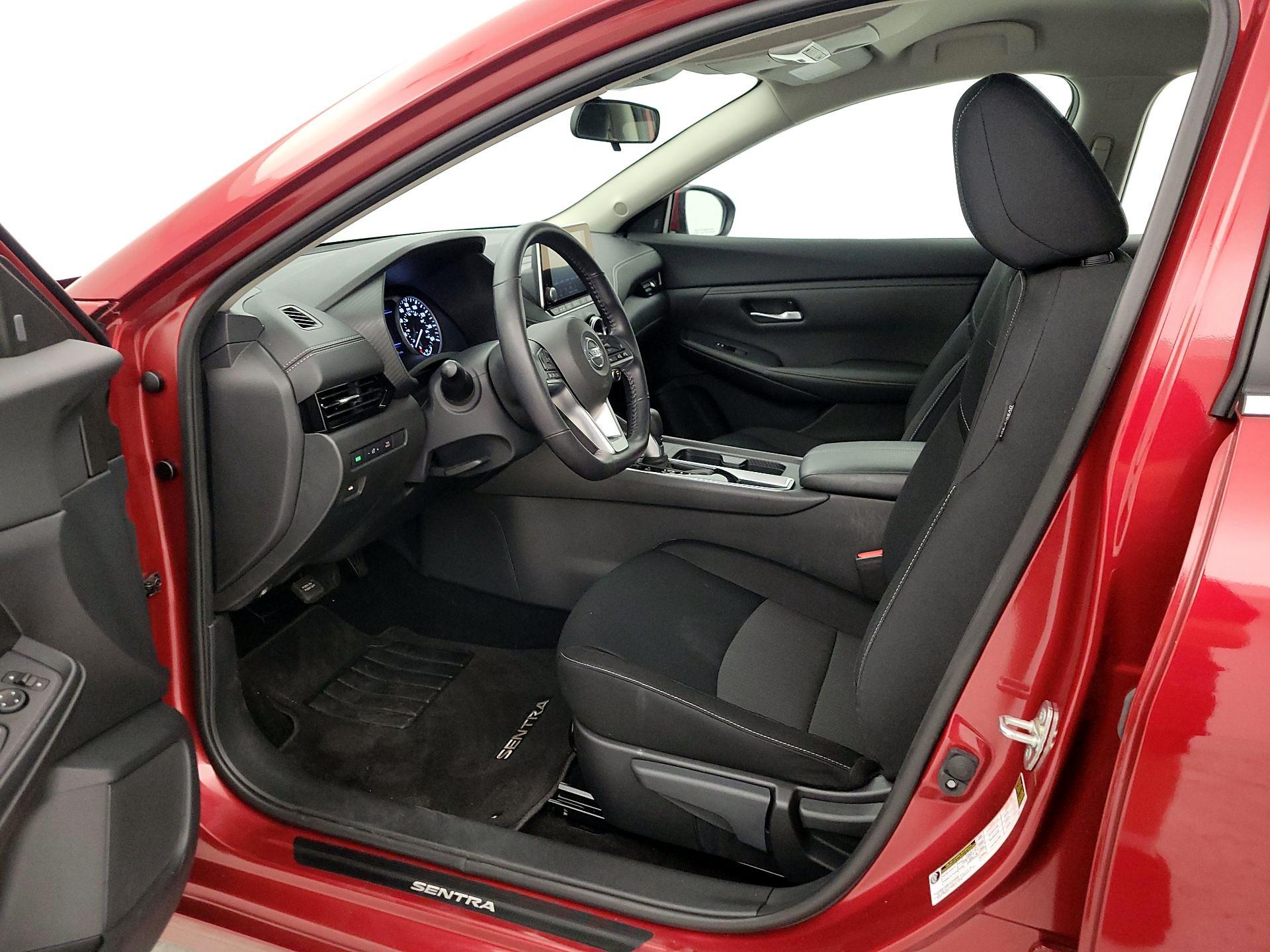 Thumbnail: 2021 Nissan Sentra - 11