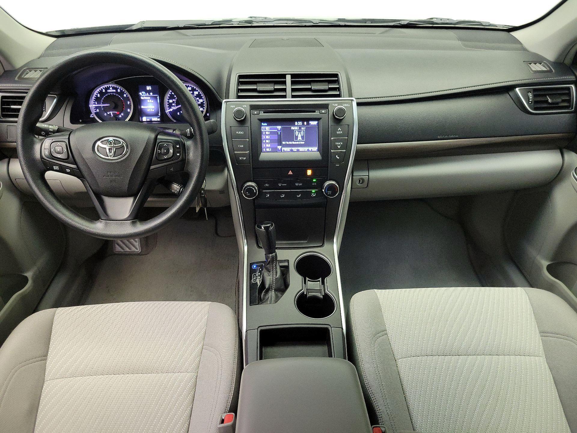 Thumbnail: 2017 Toyota Camry - 9