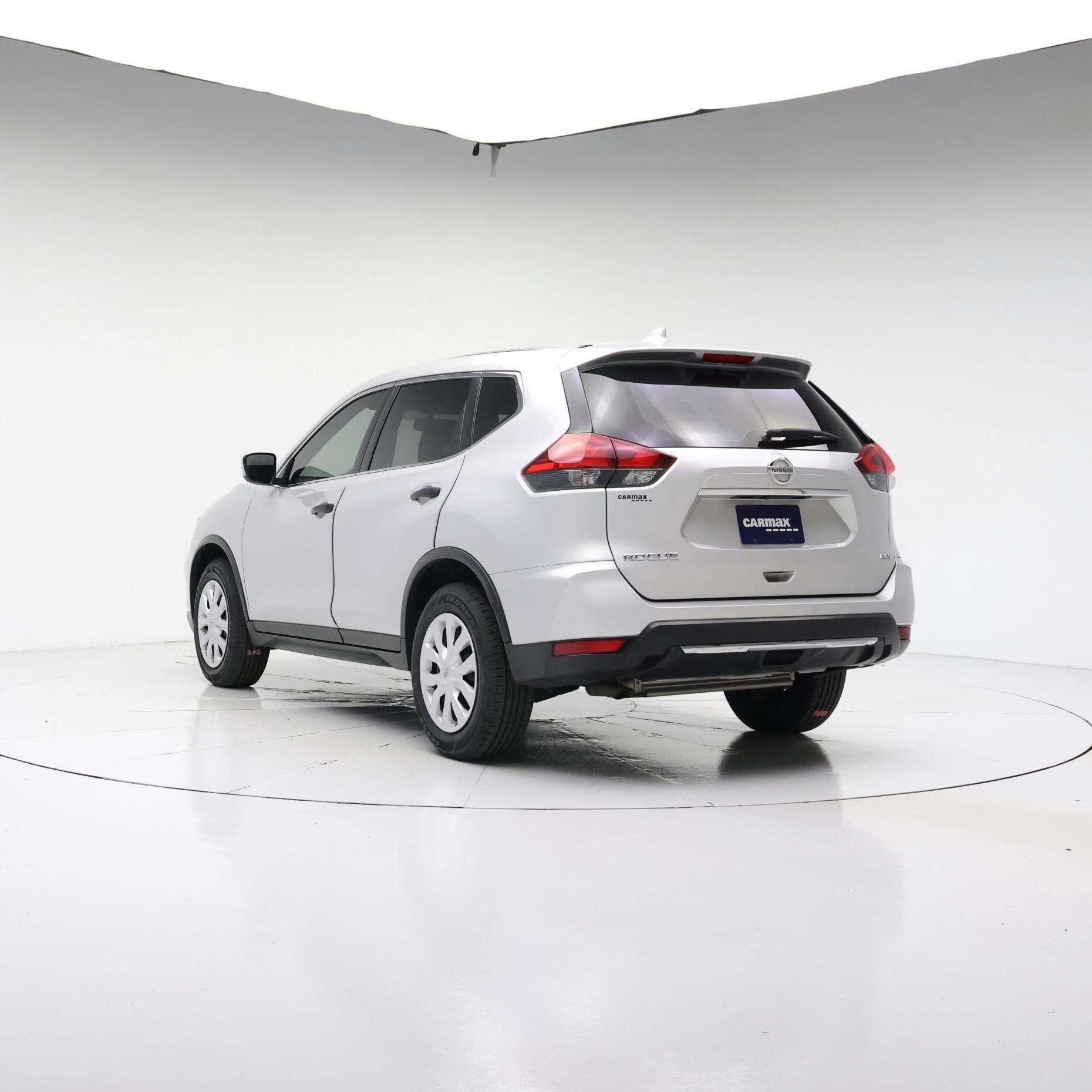 Thumbnail: 2017 Nissan Rogue - 2