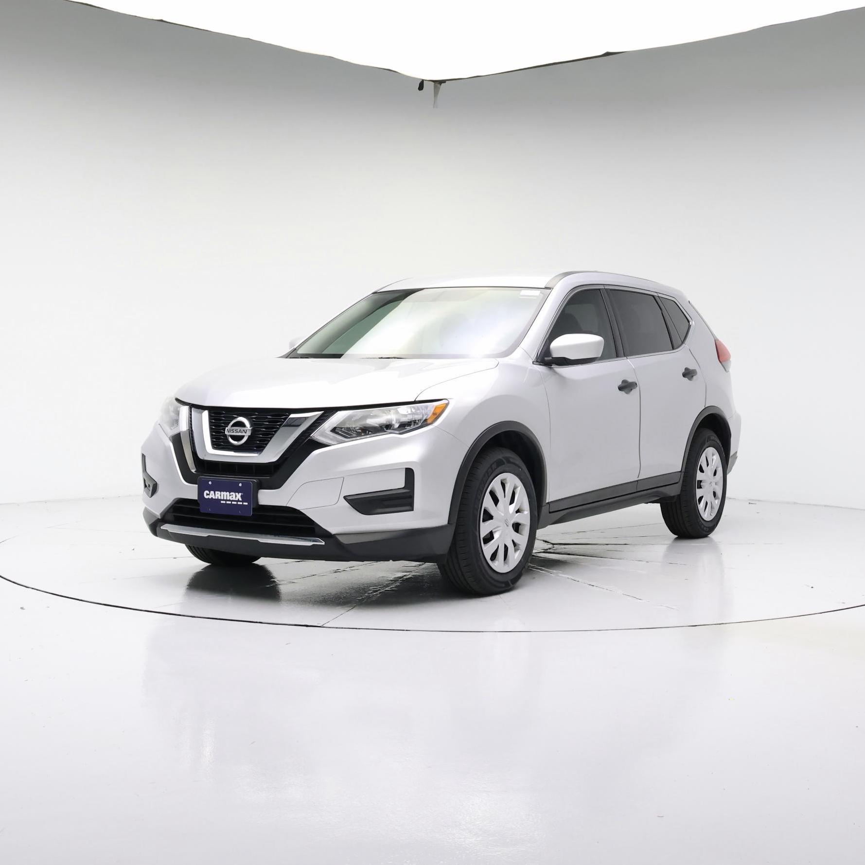 Thumbnail: 2017 Nissan Rogue - 4