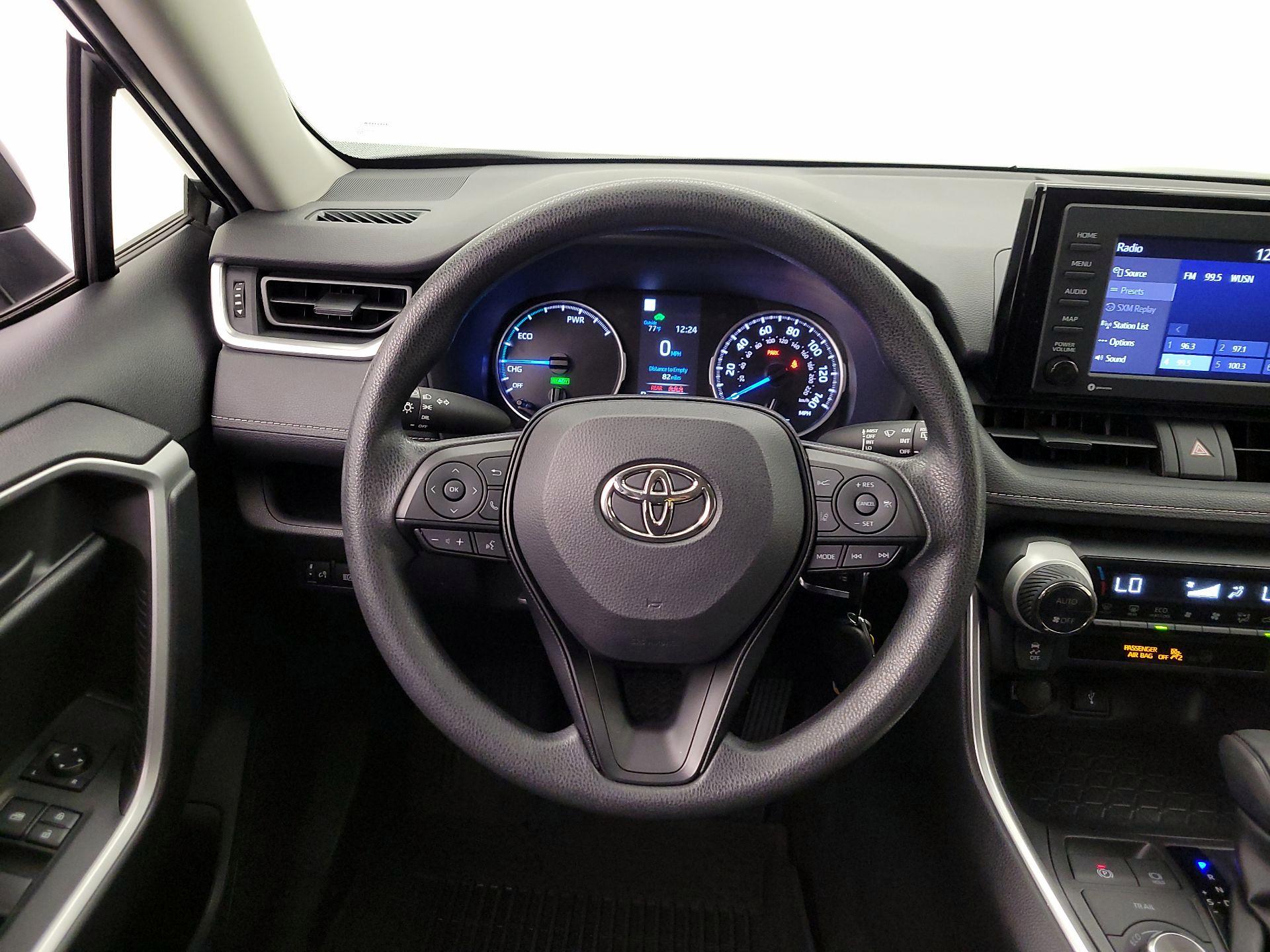 Thumbnail: 2022 Toyota RAV4 - 10