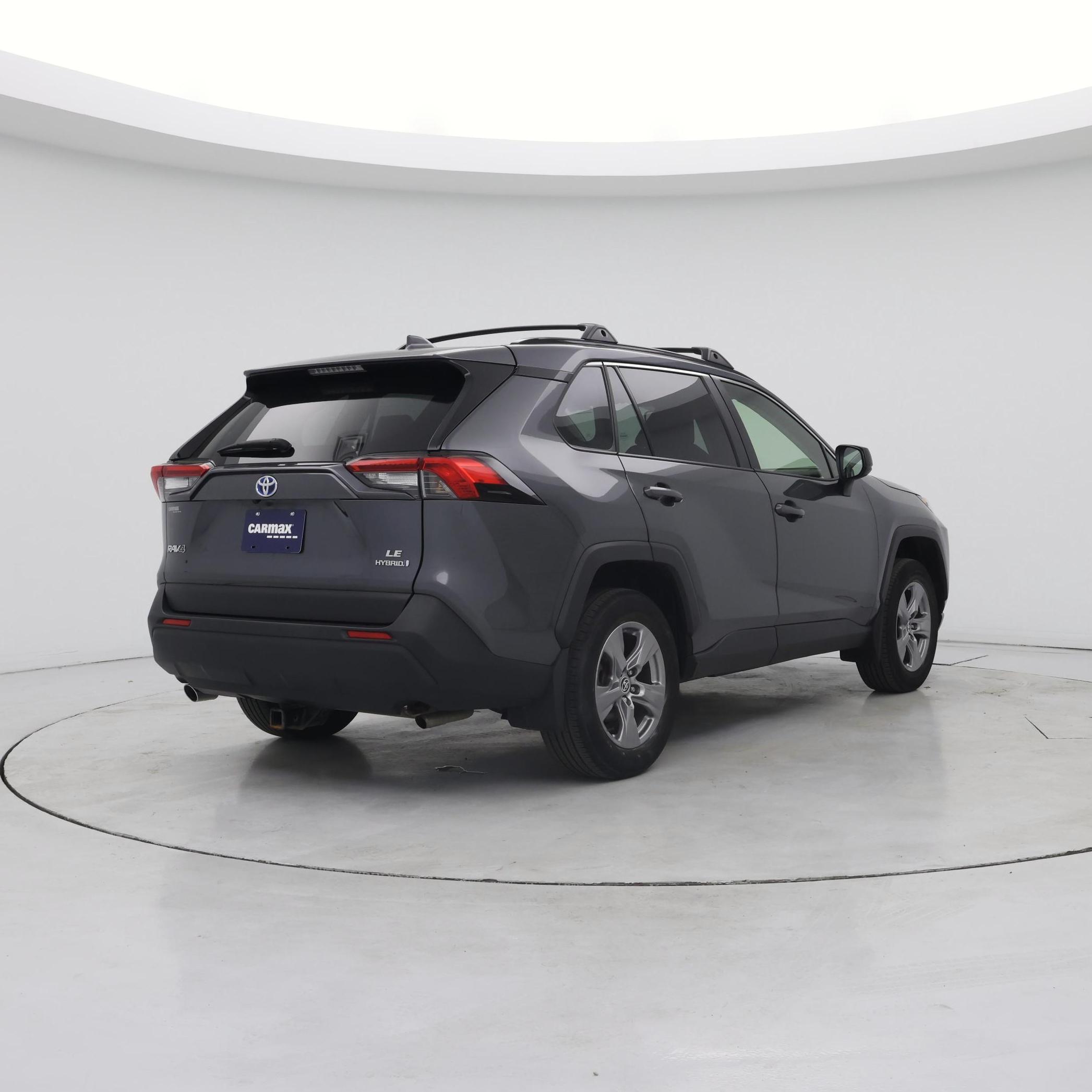 Thumbnail: 2022 Toyota RAV4 - 8