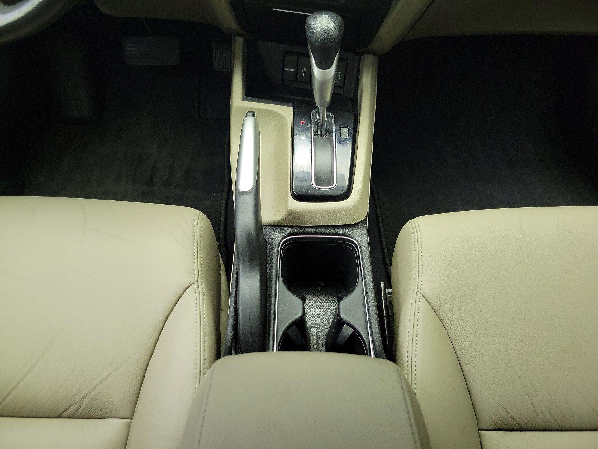 Thumbnail: 2015 Honda Civic - 17