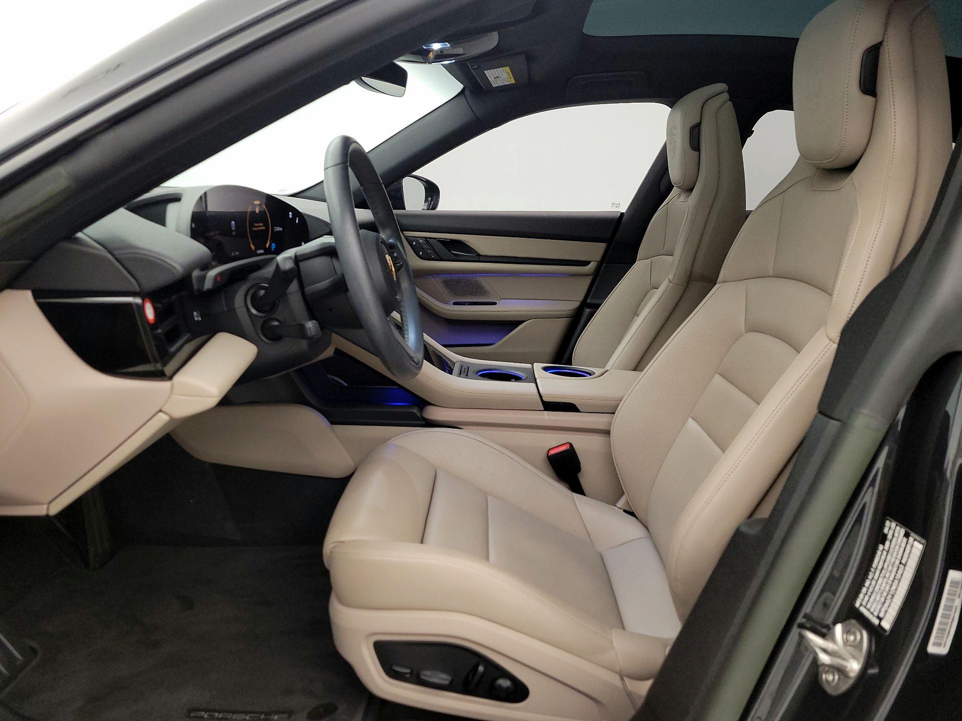 Thumbnail: 2022 Porsche Taycan - 9