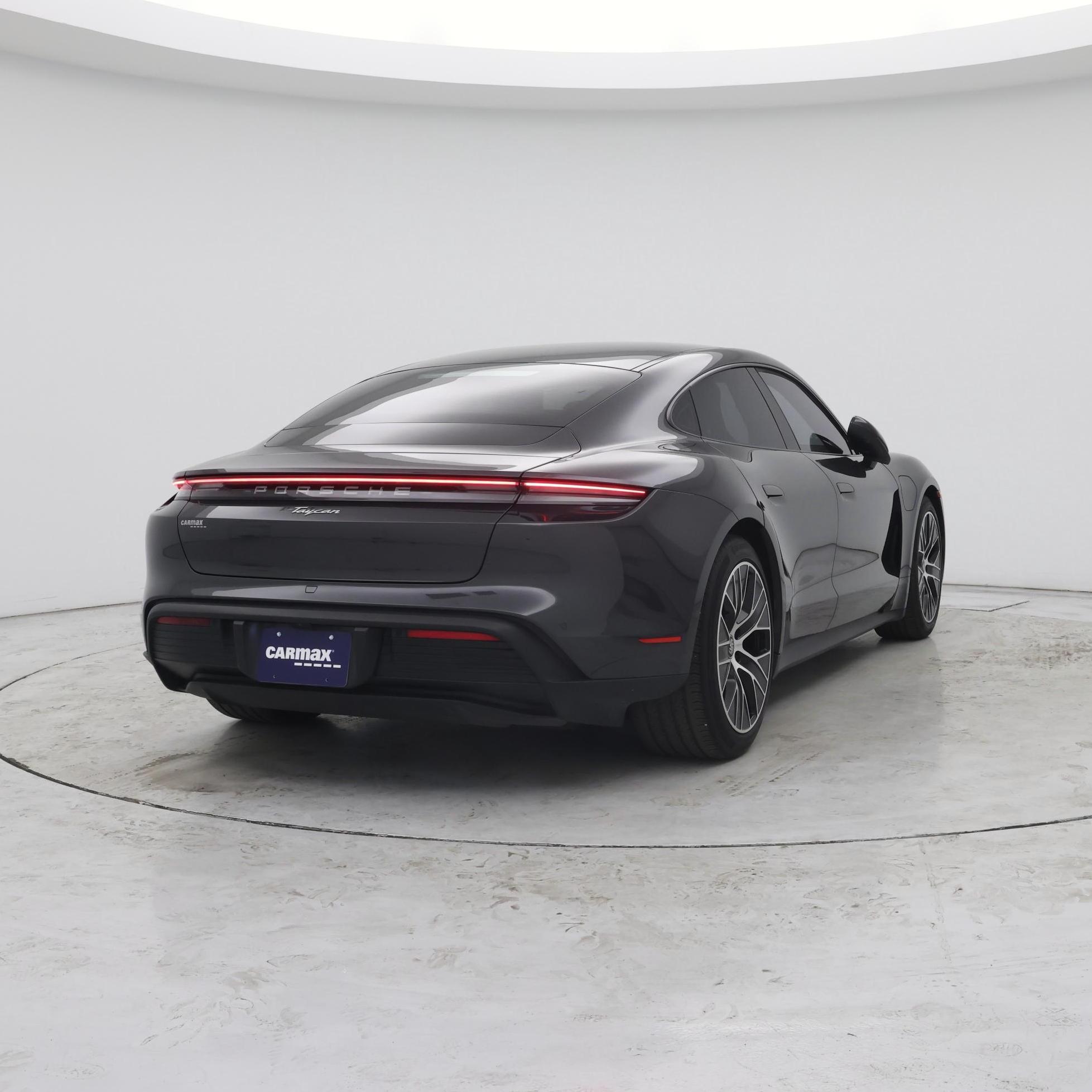 Thumbnail: 2022 Porsche Taycan - 8