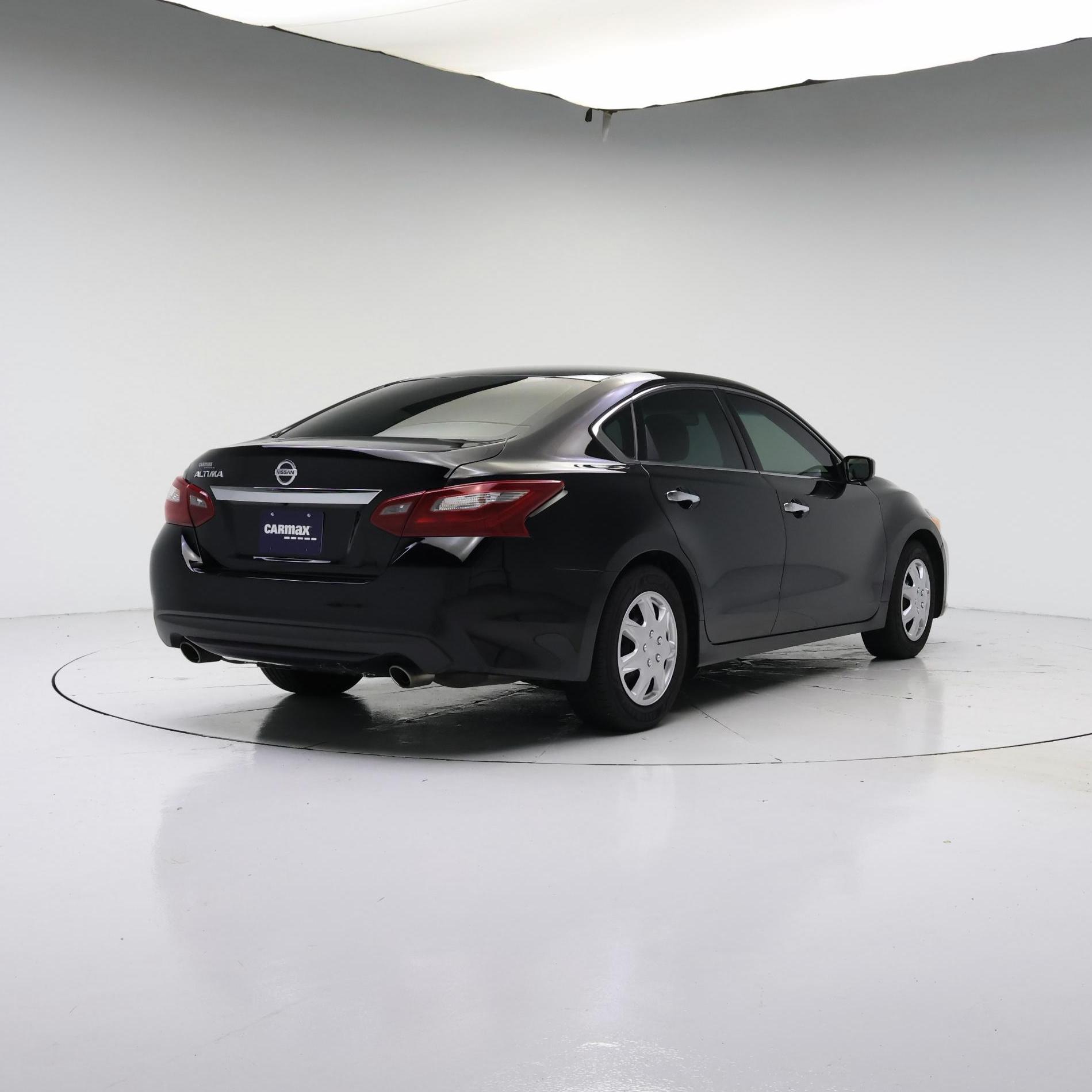 Thumbnail: 2018 Nissan Altima - 8