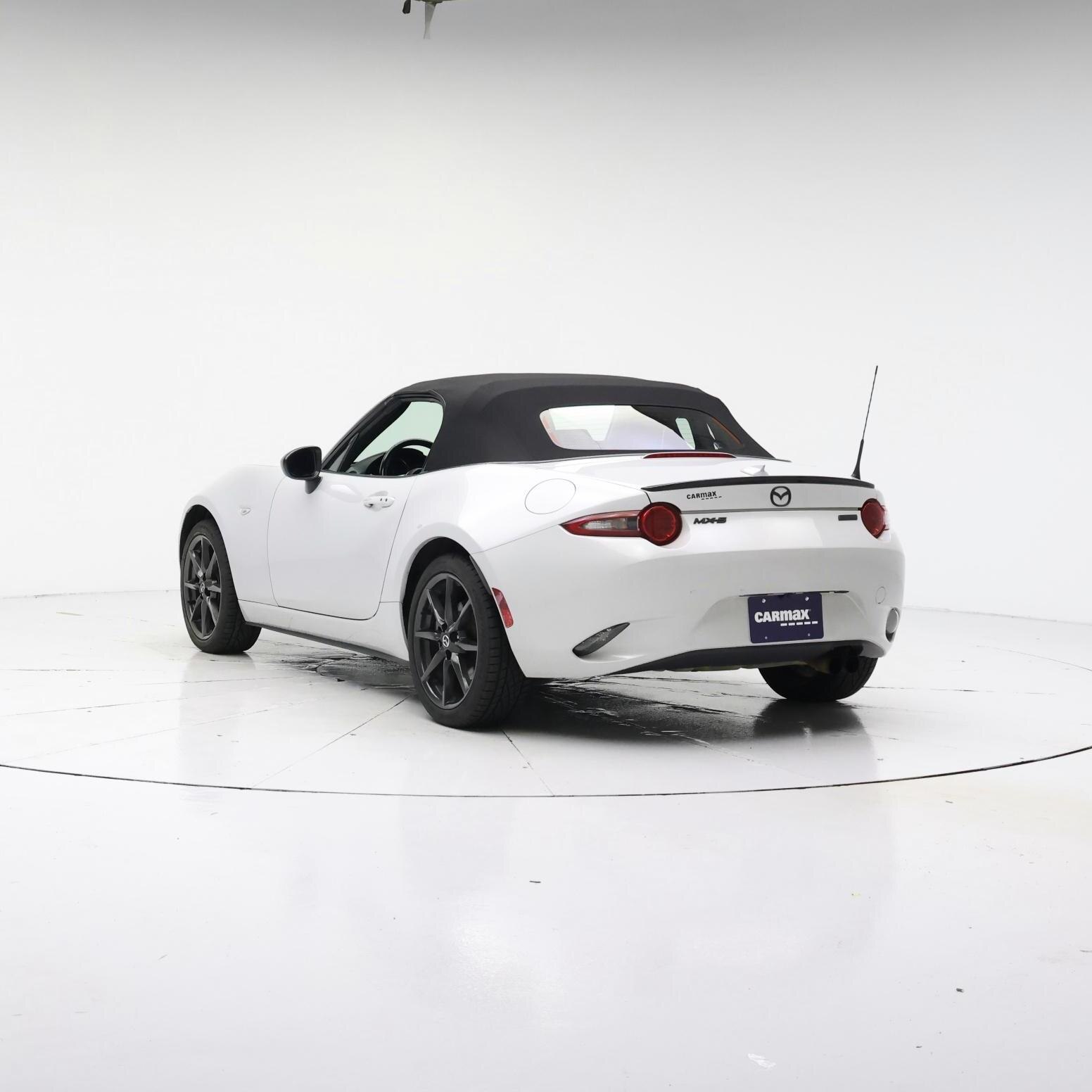 Thumbnail: 2017 Mazda MX-5 Miata - 2