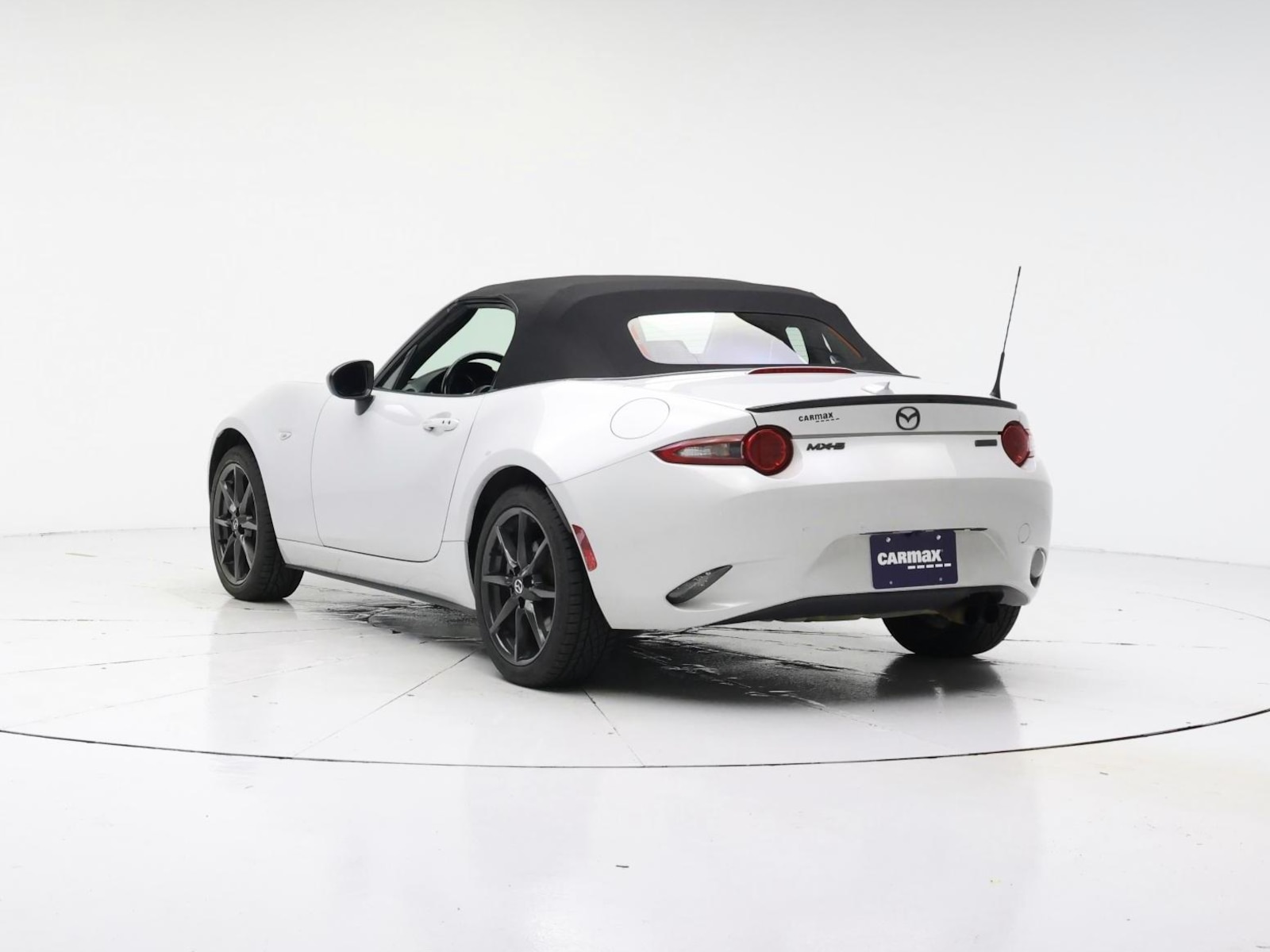 2017 Mazda MX-5 Miata Club - Photo 3