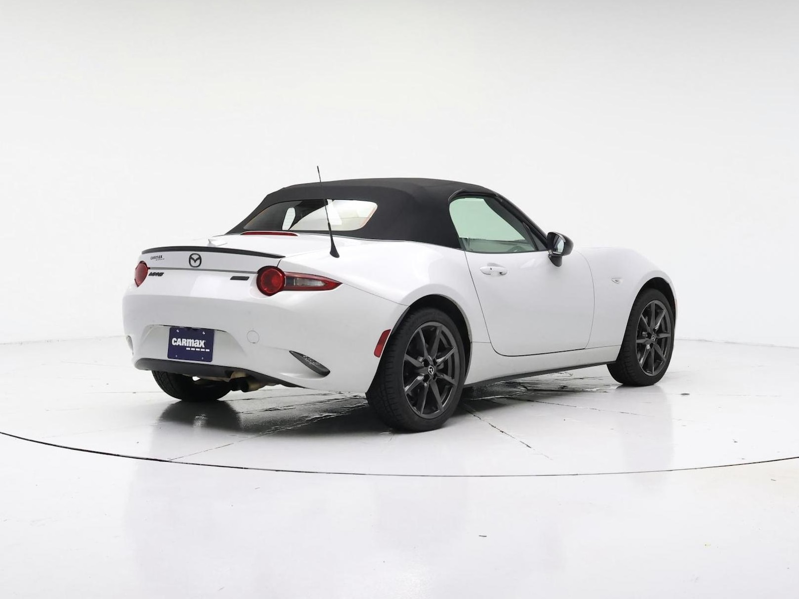 2017 Mazda MX-5 Miata Club - Photo 9