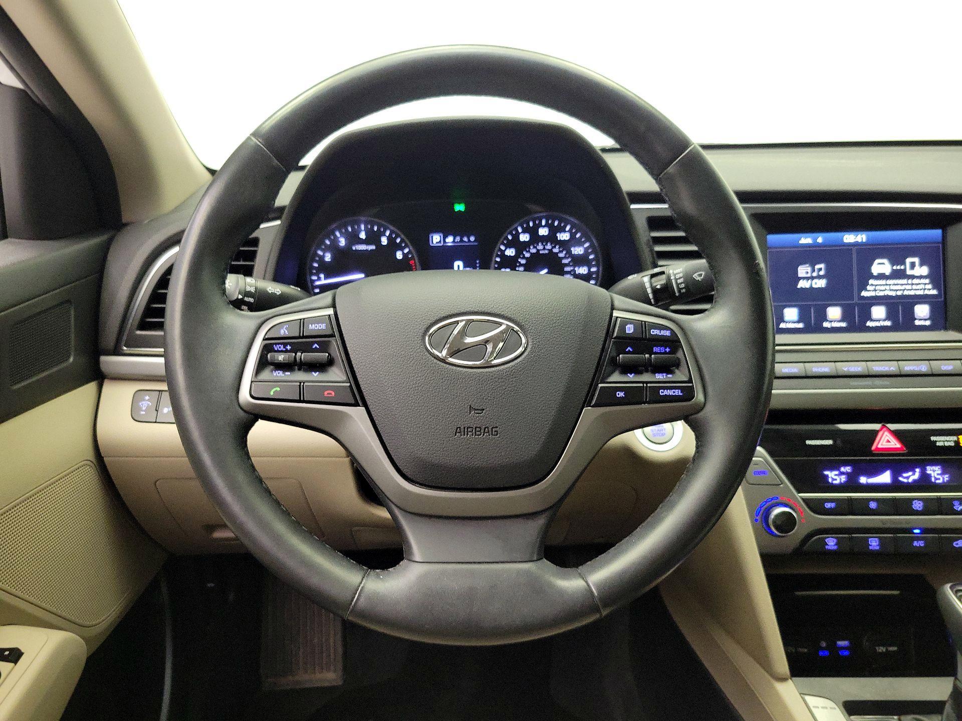 Thumbnail: 2017 Hyundai Elantra - 10