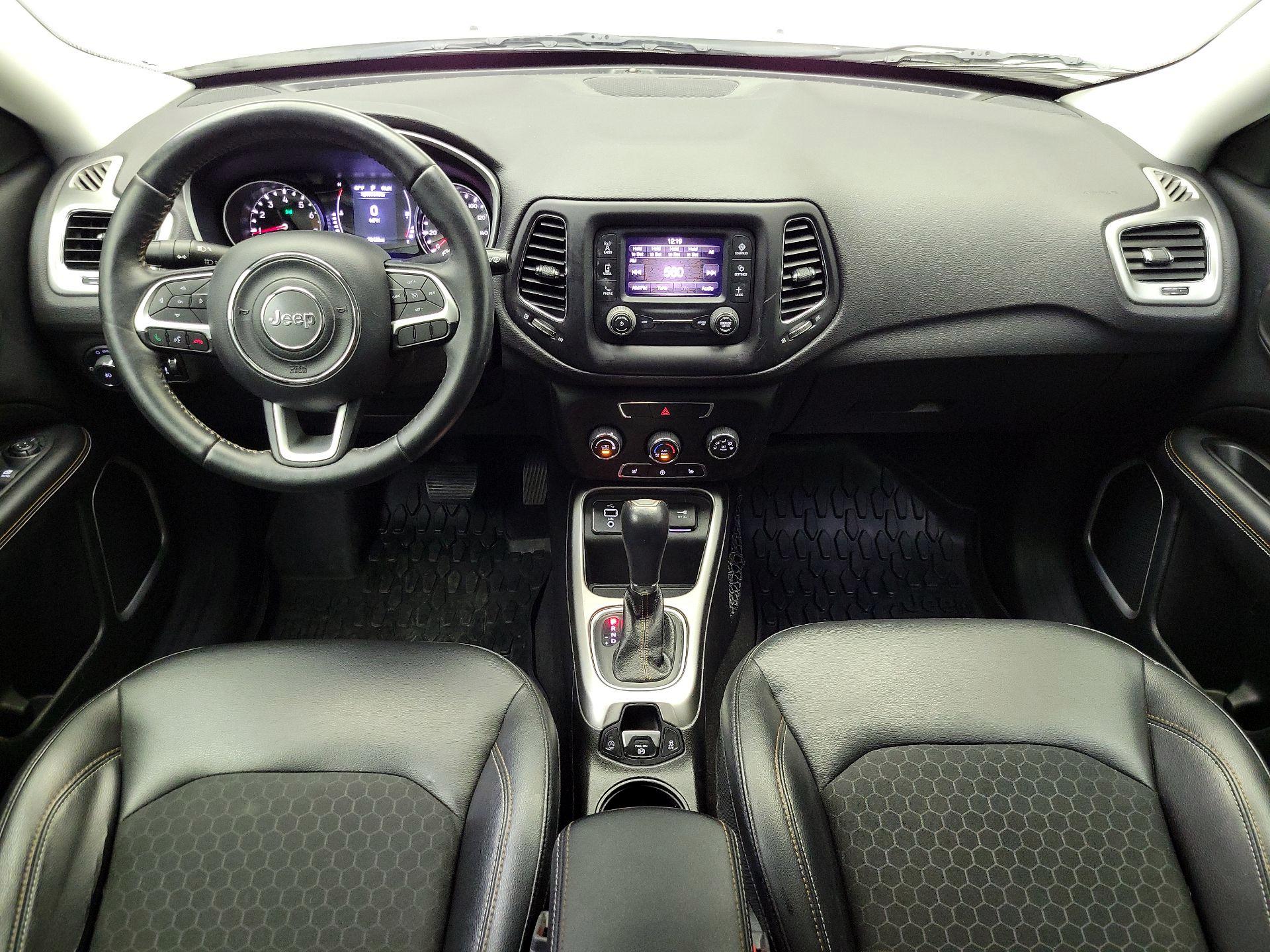 Thumbnail: 2018 Jeep Compass - 9