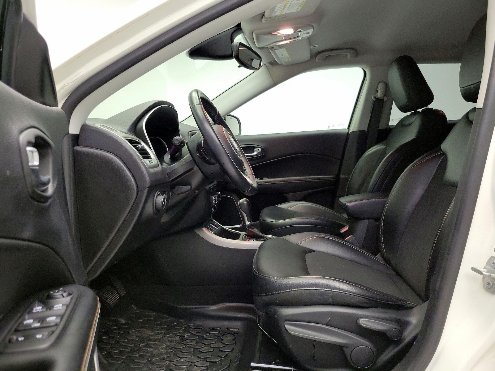 2018 Jeep Compass Latitude - Photo 12