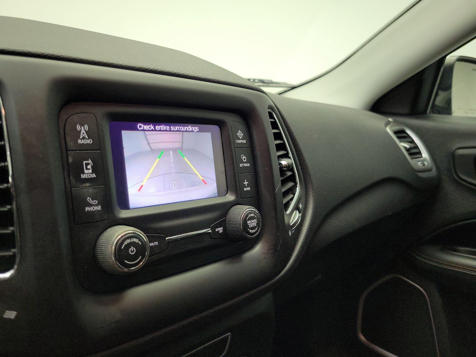 2018 Jeep Compass Latitude - Photo 15