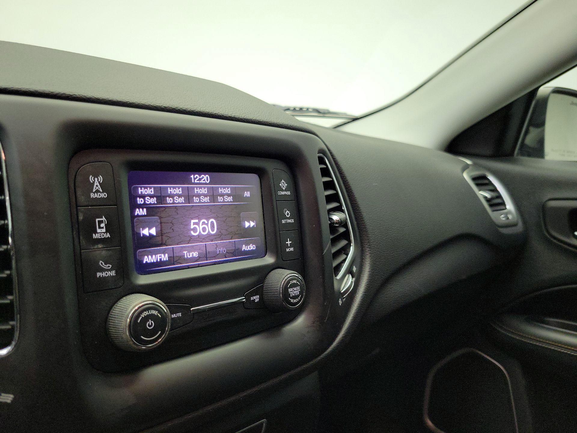 Thumbnail: 2018 Jeep Compass - 15