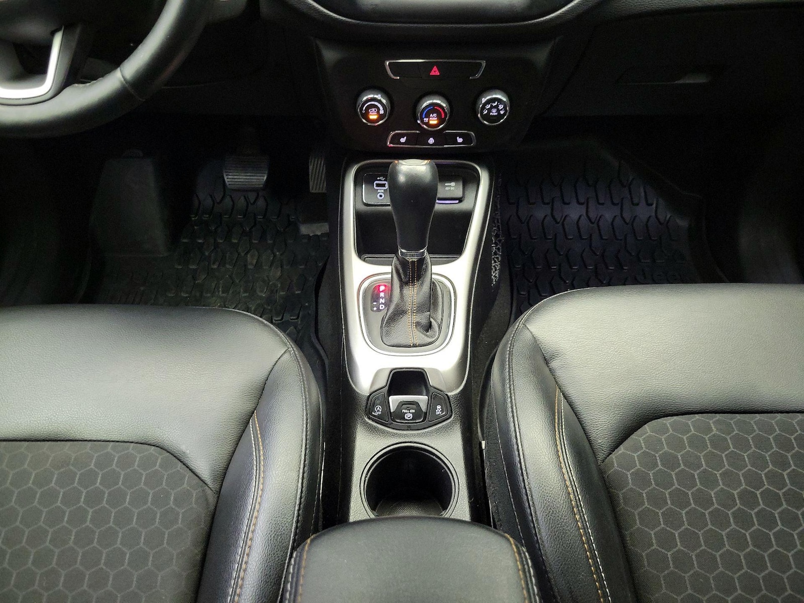 2018 Jeep Compass Latitude - Photo 18