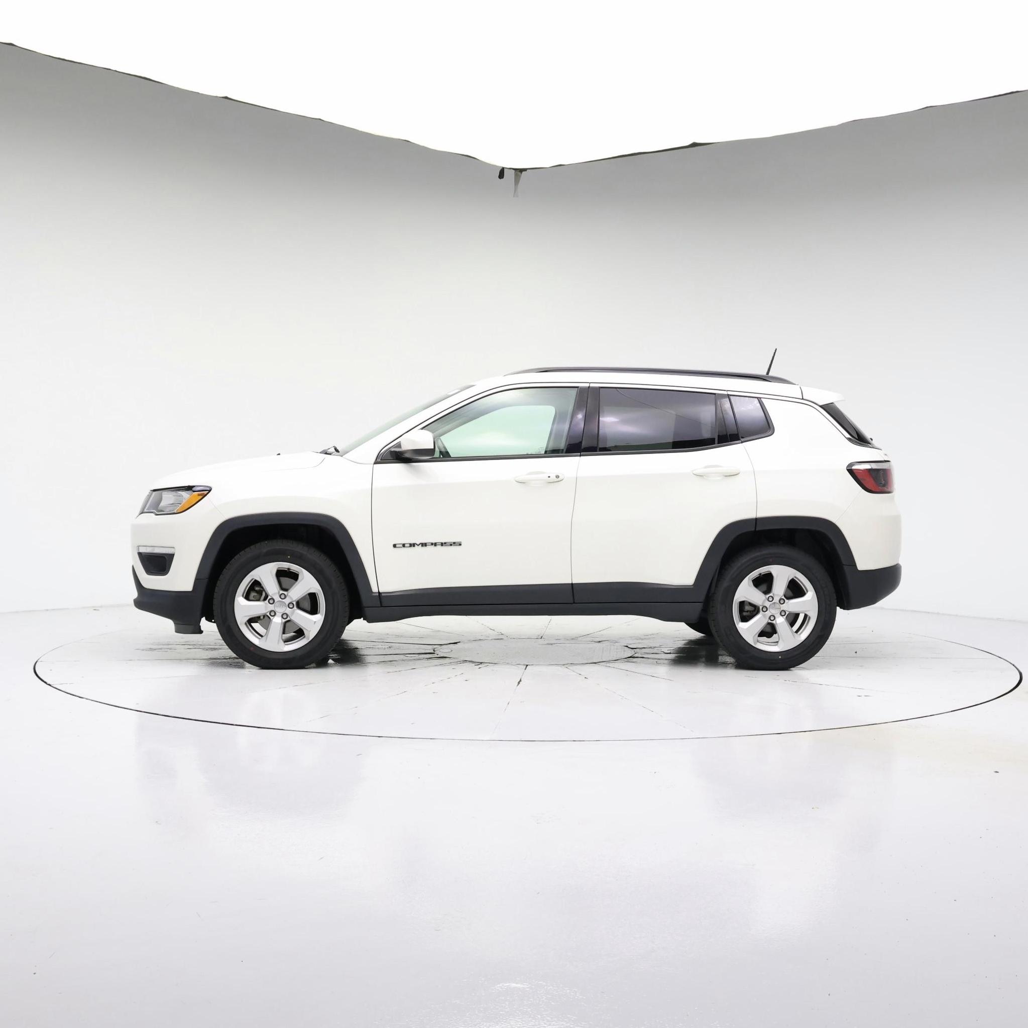 Thumbnail: 2018 Jeep Compass - 3